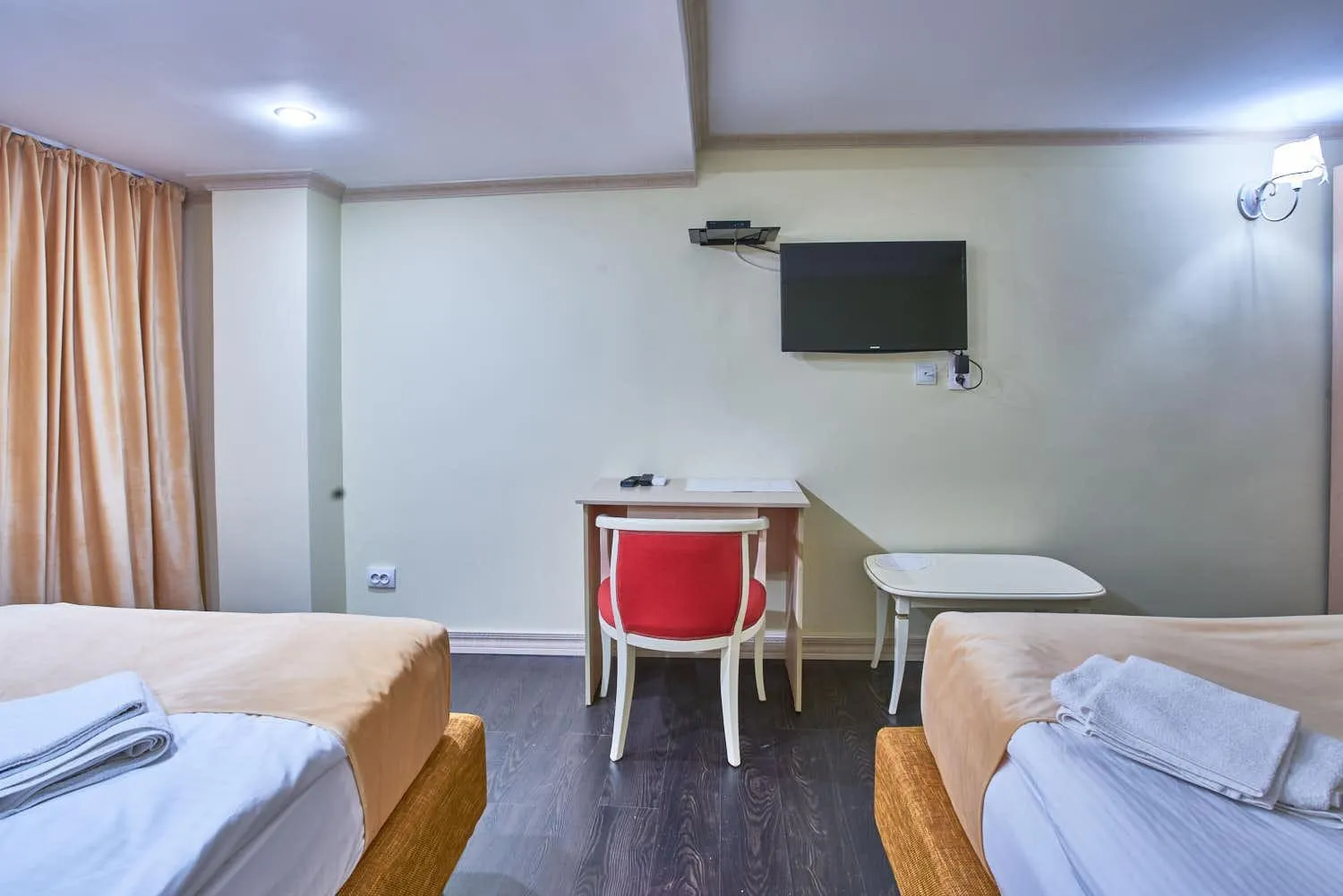 Bed in Jasmine Hotel