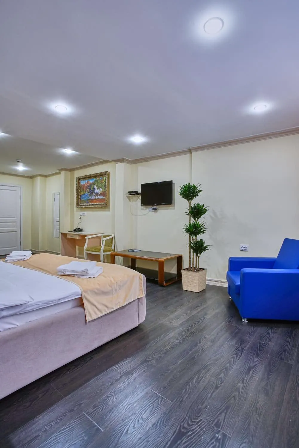 Bed in Jasmine Hotel