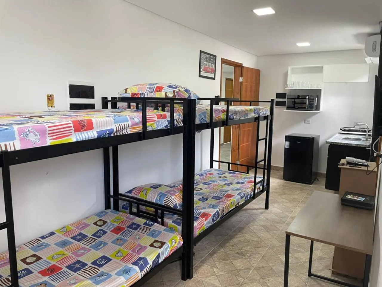 Dining area, Bed in Condomínio Residencial Vitória 3