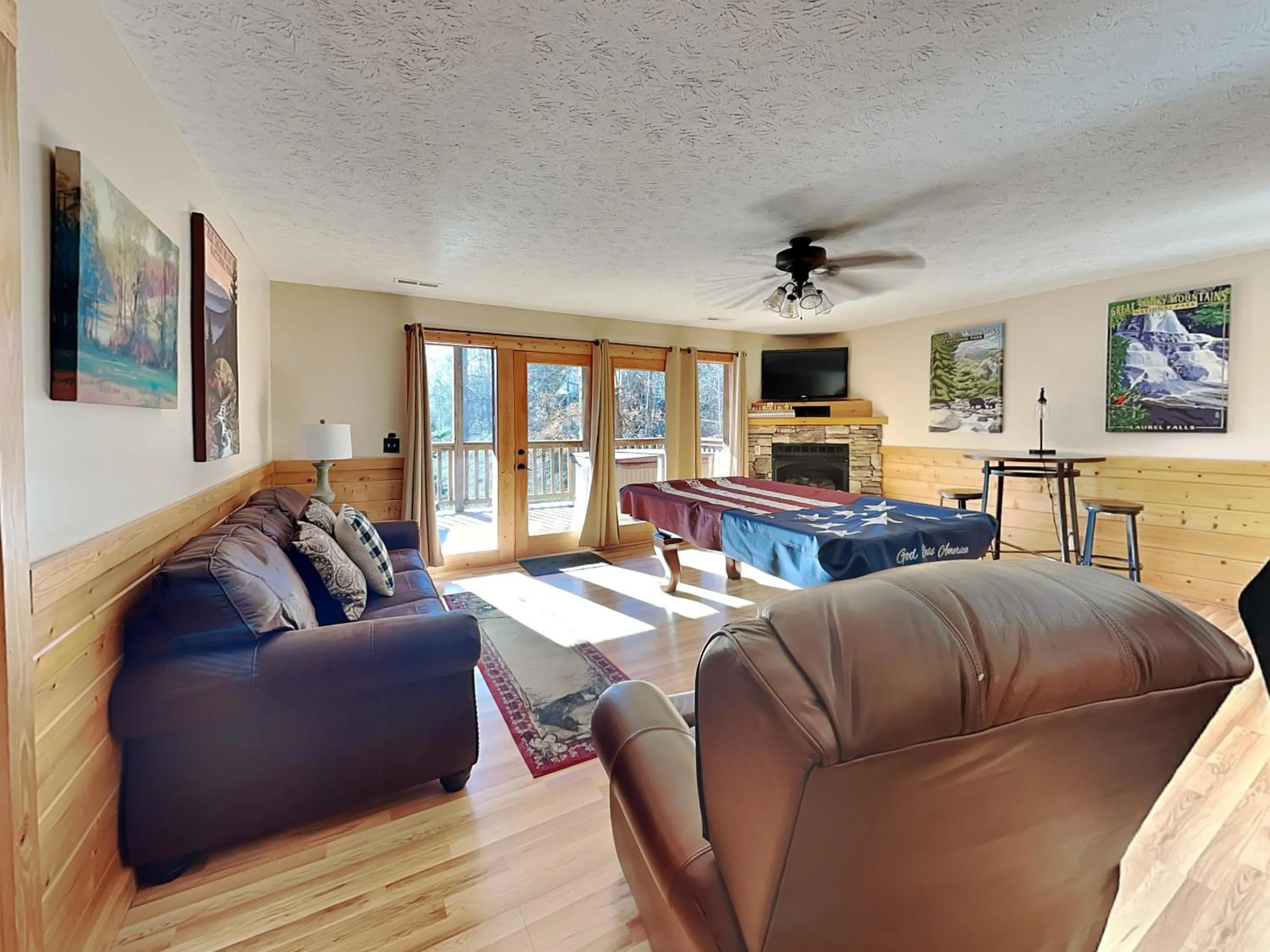 Smoky Bear Hideaway