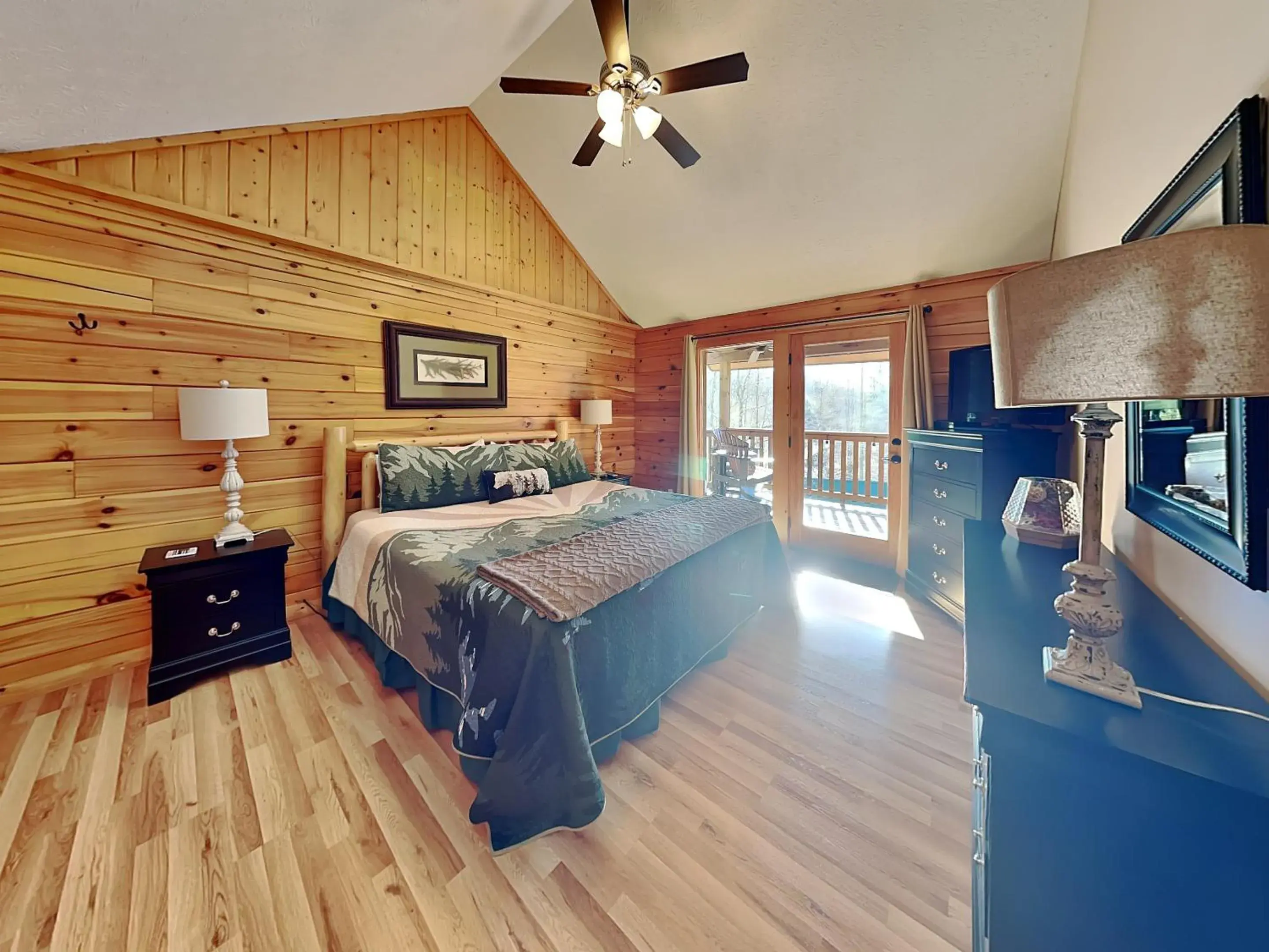 Smoky Bear Hideaway Smoky Bear Hideaway
