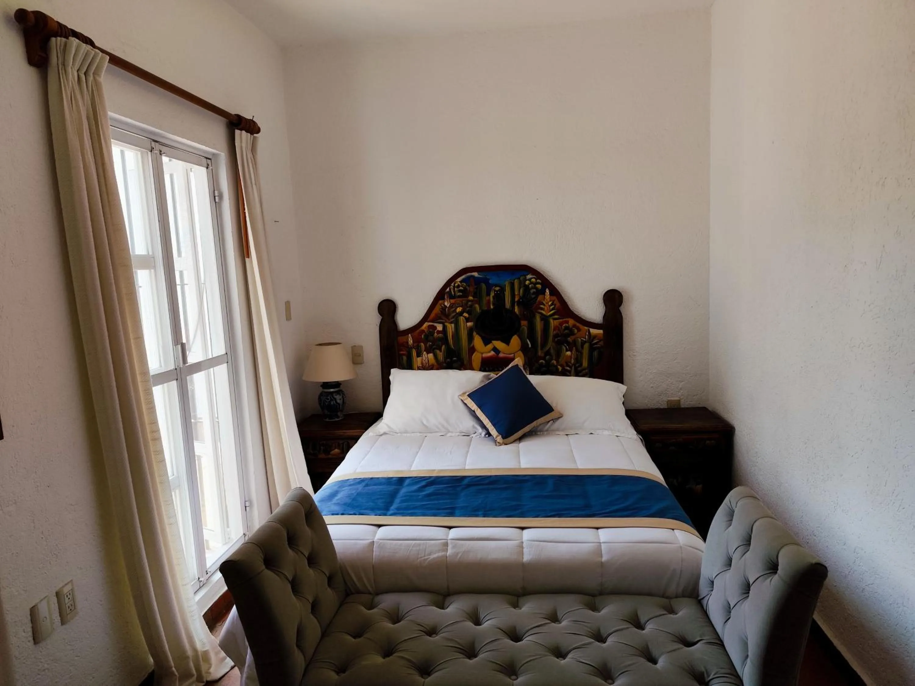 Bed in Casa de las Conchas Cuernavaca