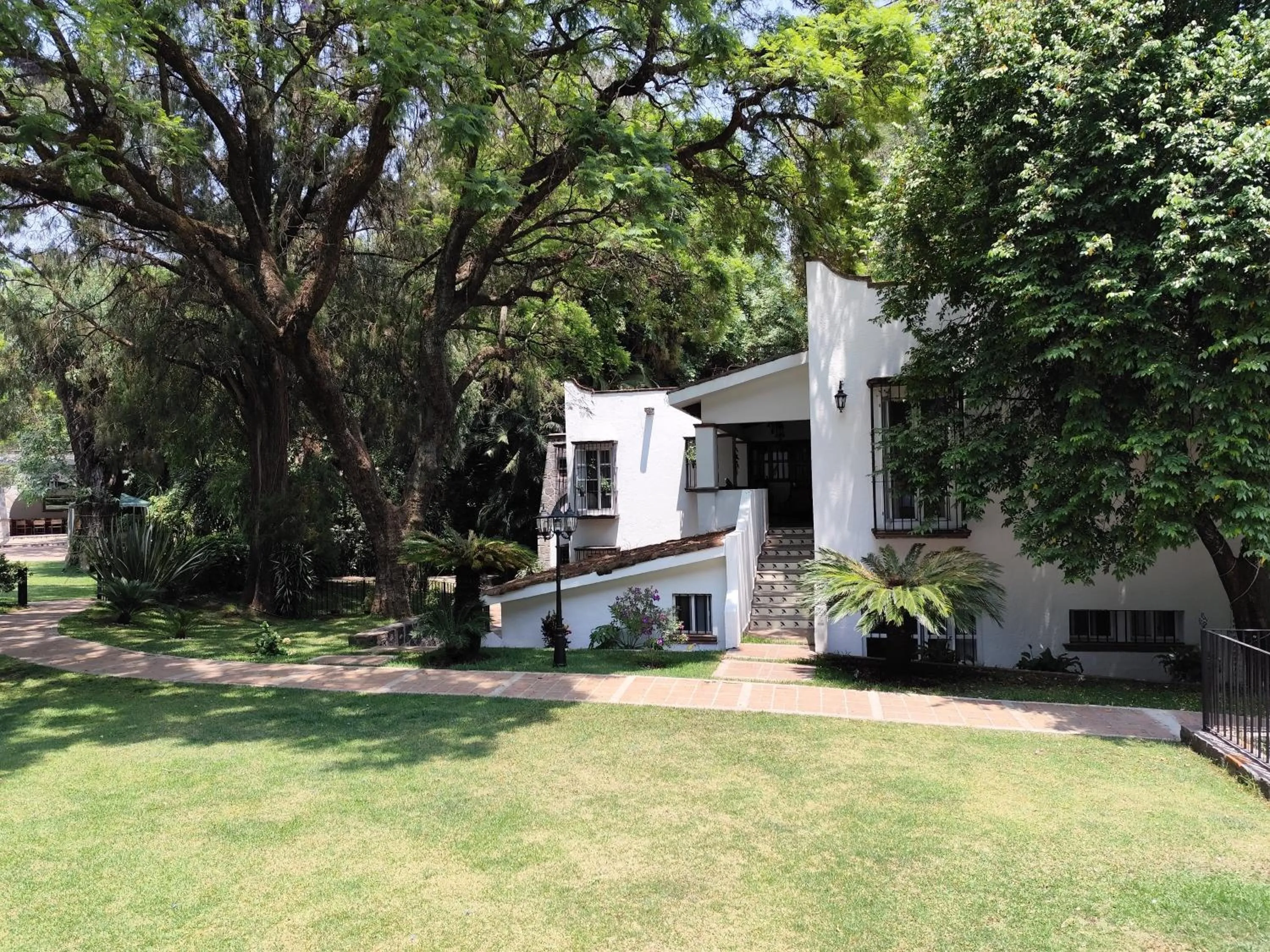 Property building in Casa de las Conchas Cuernavaca