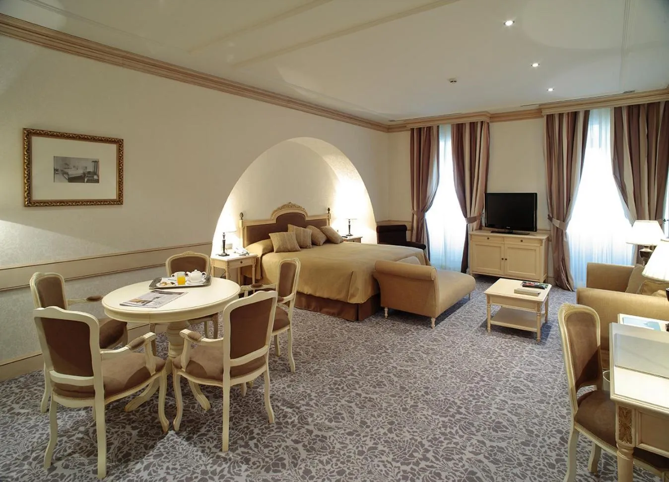 Photo of the whole room, Bed in Blau Gran Hotel Las Caldas - Adults Only