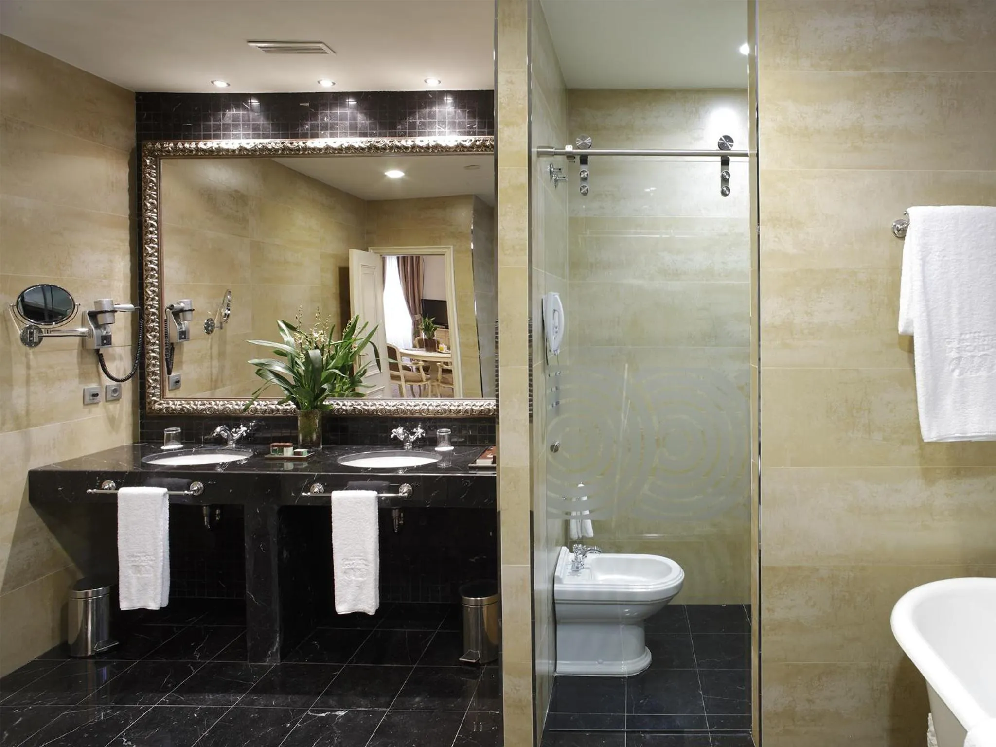 Bathroom in Blau Gran Hotel Las Caldas - Adults Only