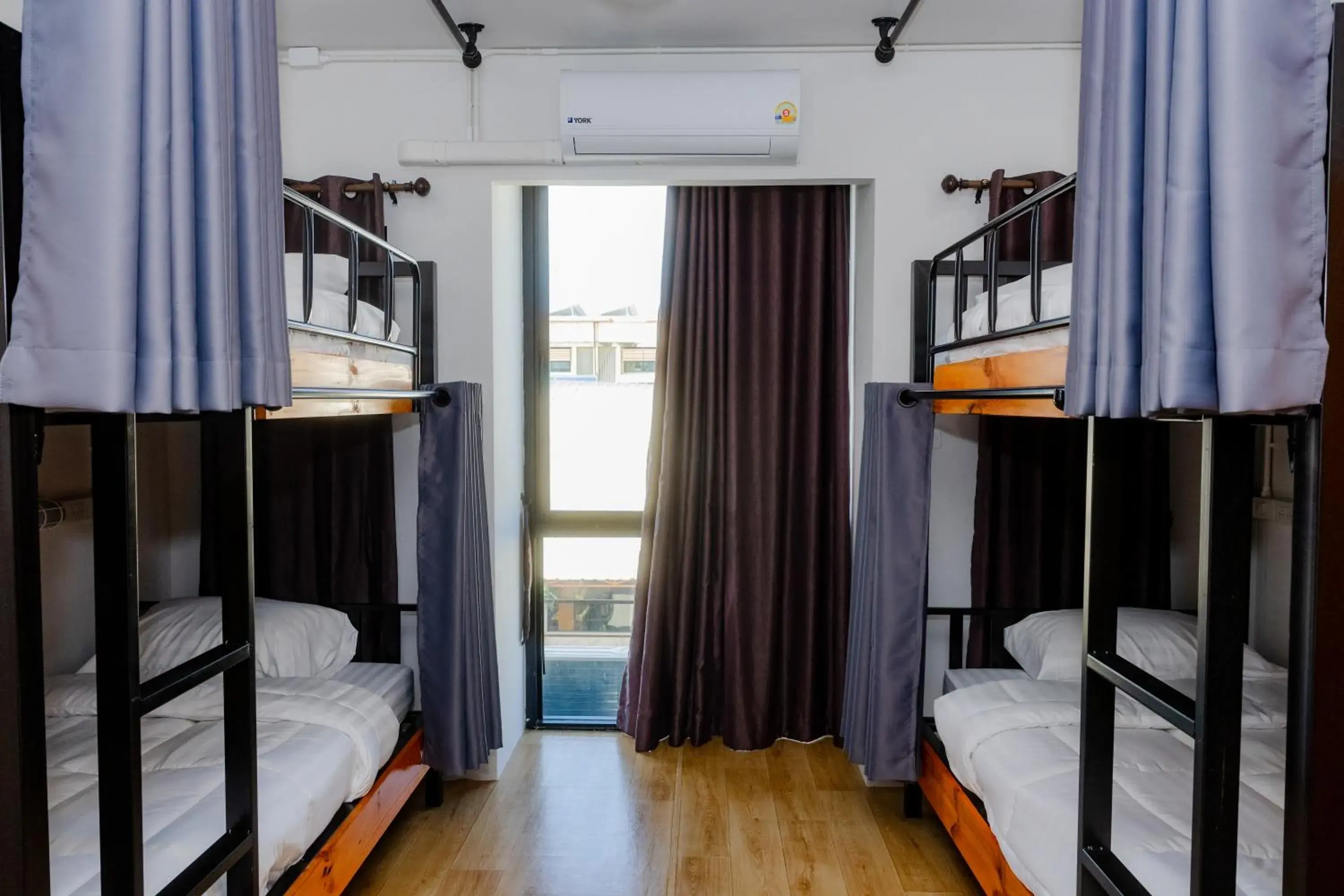 Bunk Bed in Mixed Dormitory Room in 22 Hostel Bunk Bed in Mixed Dormitory Room in 22 Hostel