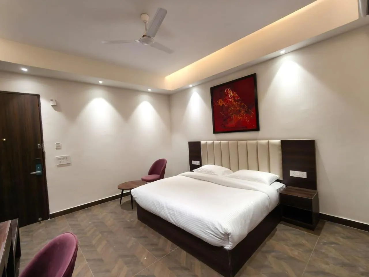 Bed in The Altruist Hotel Sec-57