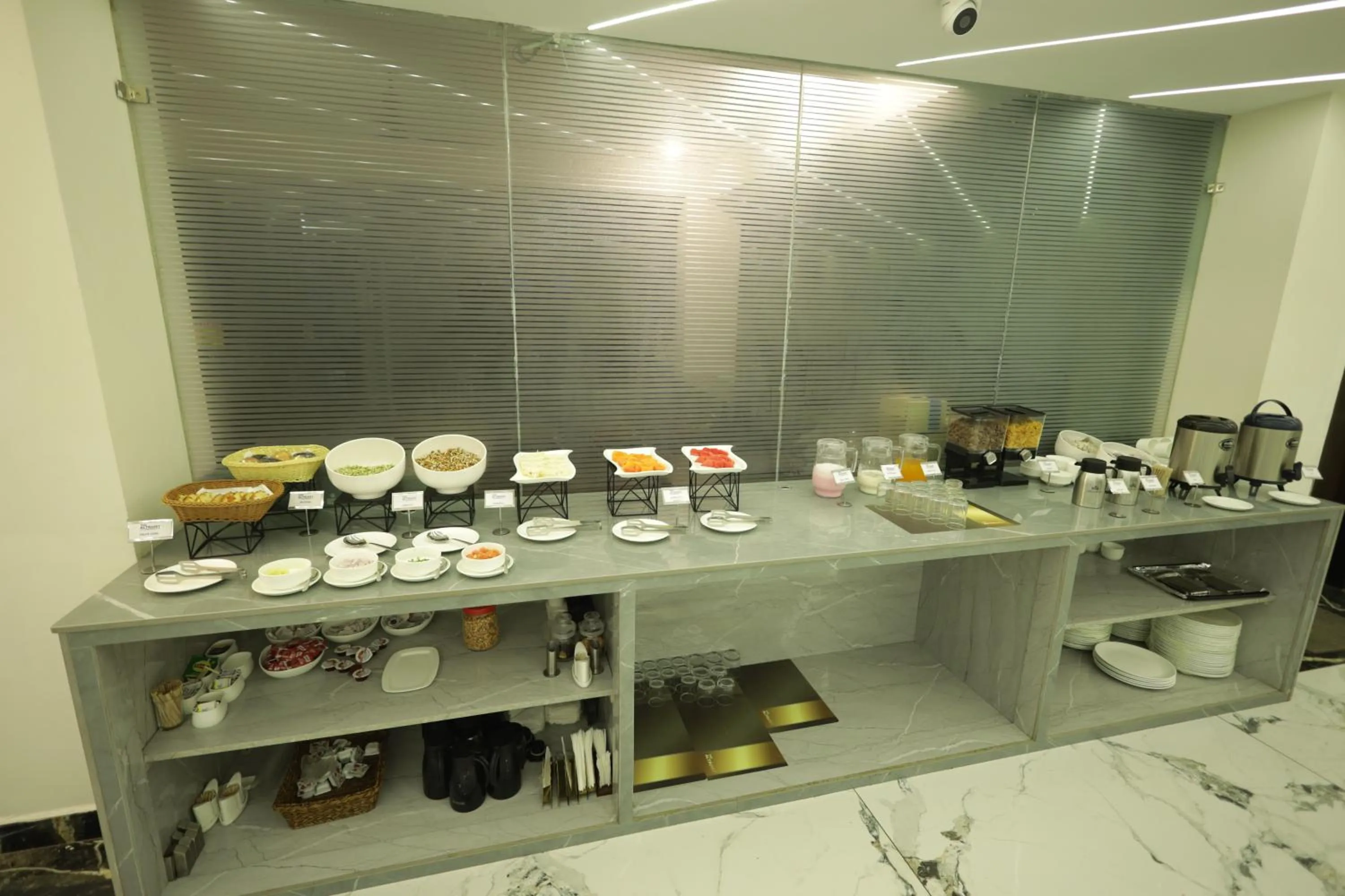 Restaurant/places to eat in The Altruist Hotel Sec-57