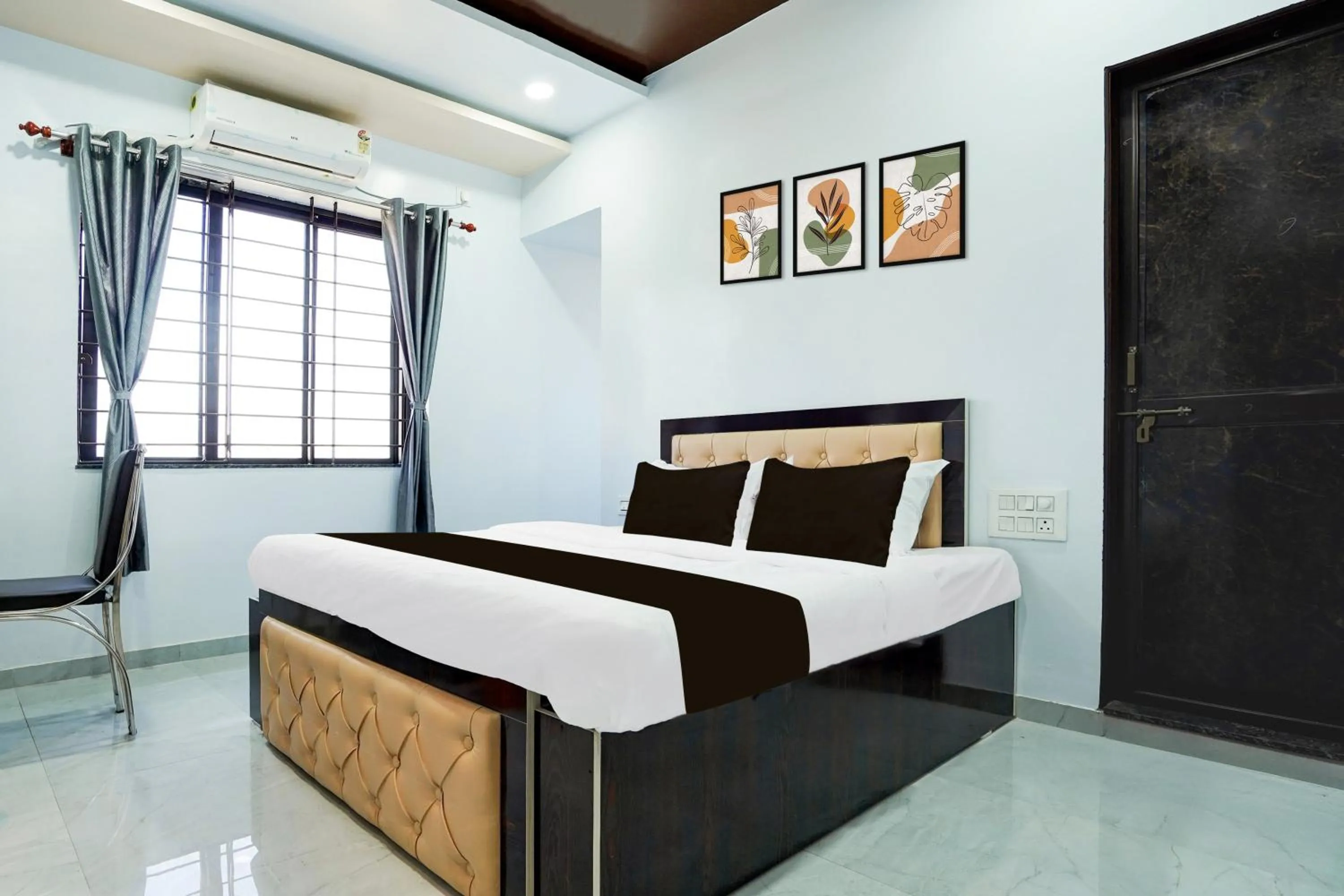 Bedroom, Bed in Super Hotel O Dabha Hilltop