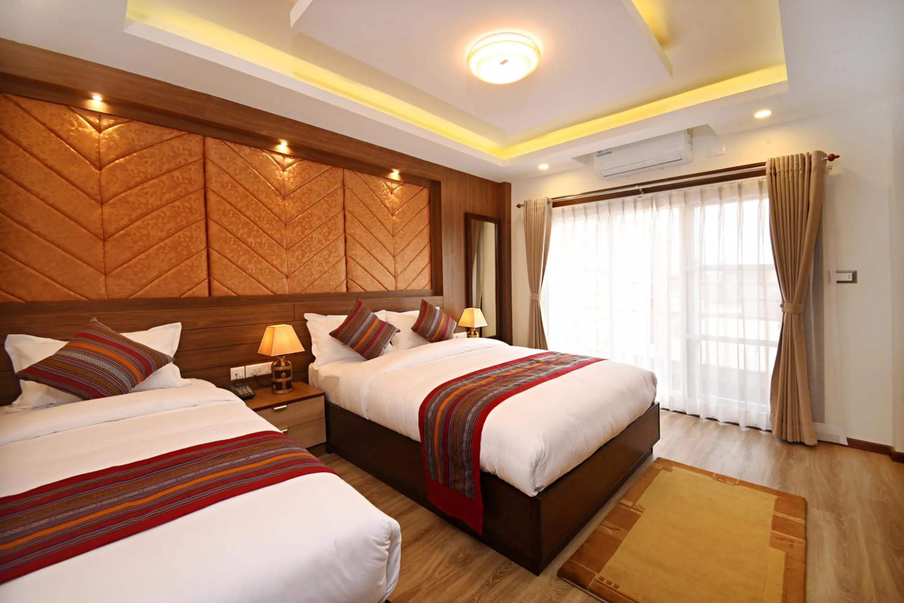 Bedroom, Bed in Hotel Sherpani