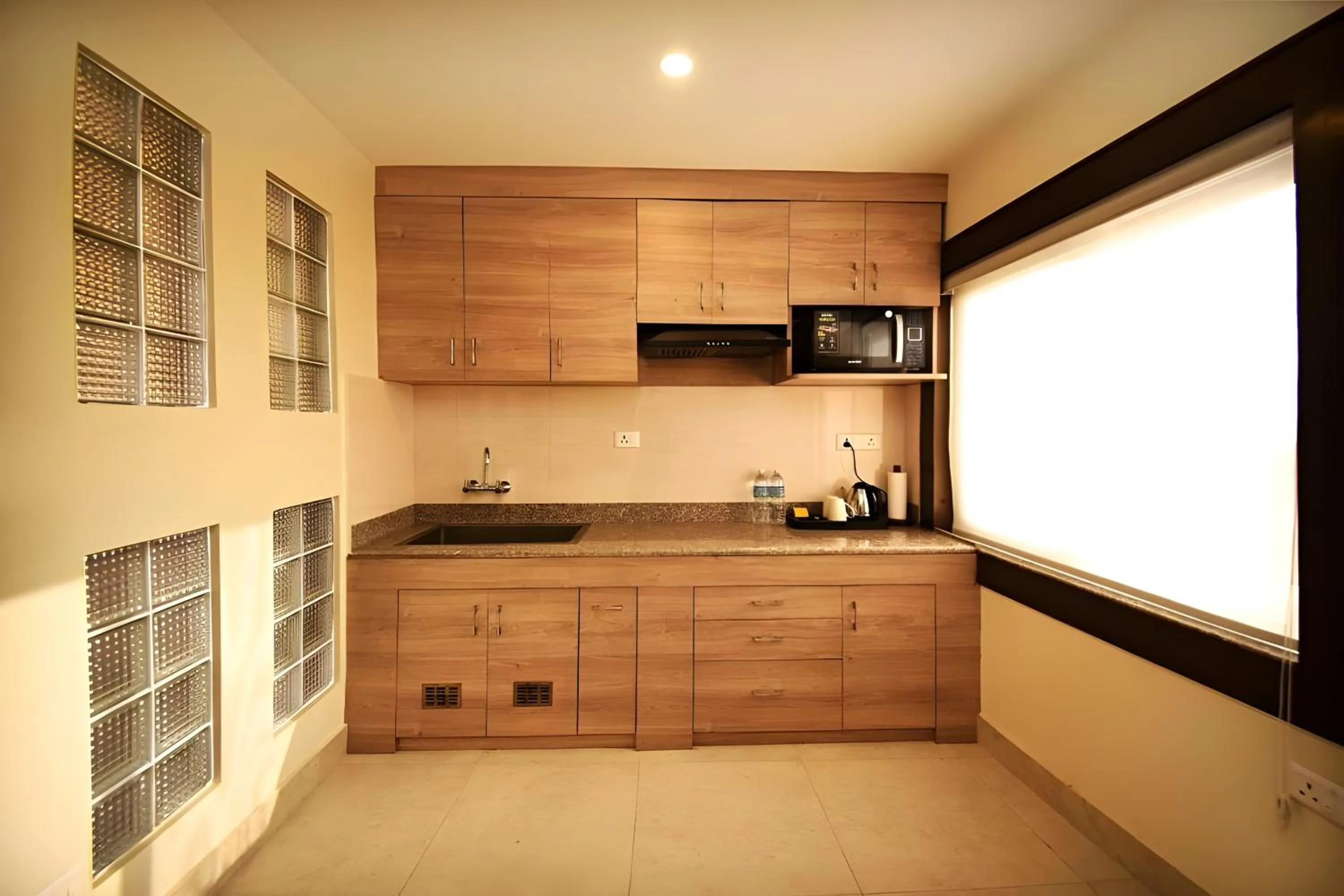 kitchen in Hotel Sherpani