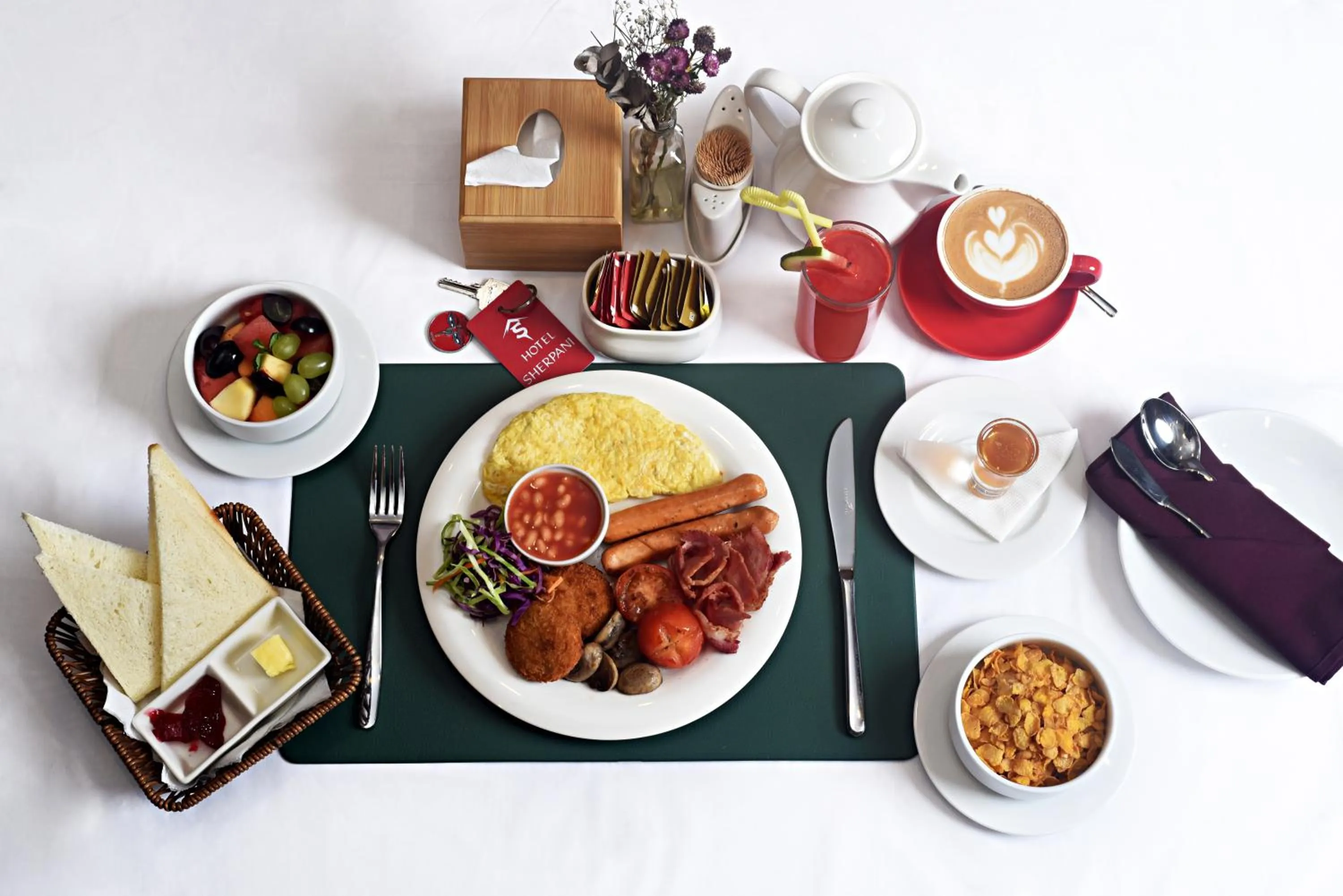 Restaurant/places to eat in Hotel Sherpani