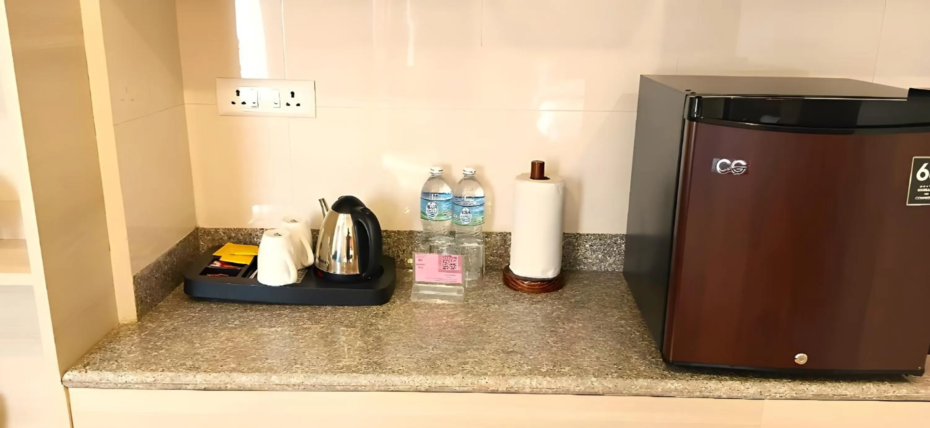 Coffee/tea facilities in Hotel Sherpani