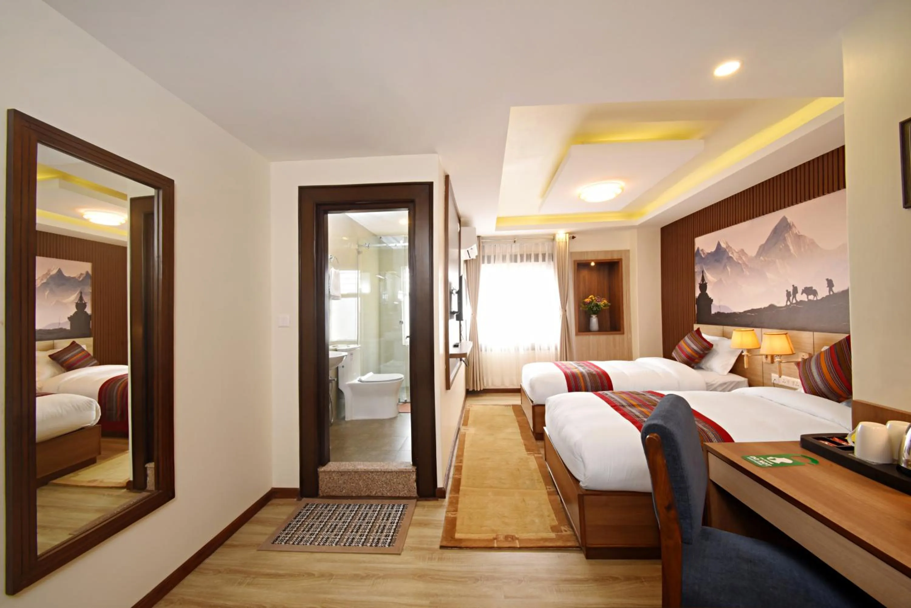 Bedroom, Bed in Hotel Sherpani