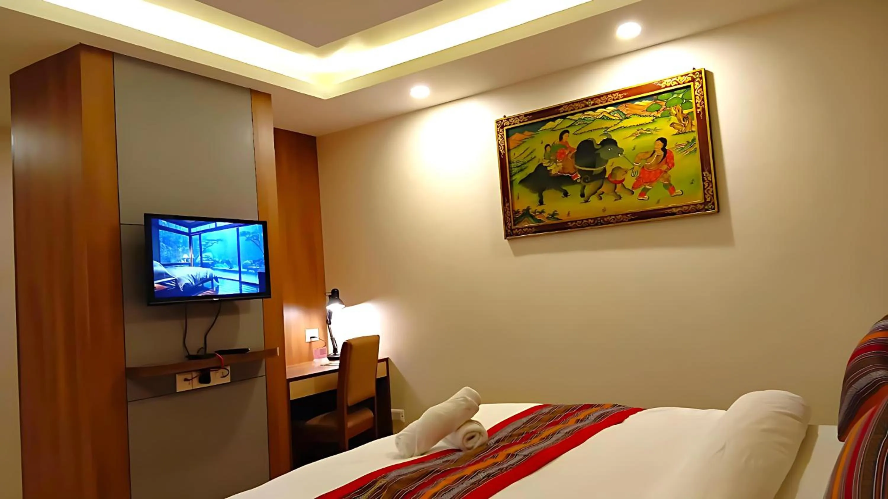 TV and multimedia, Bed in Hotel Sherpani
