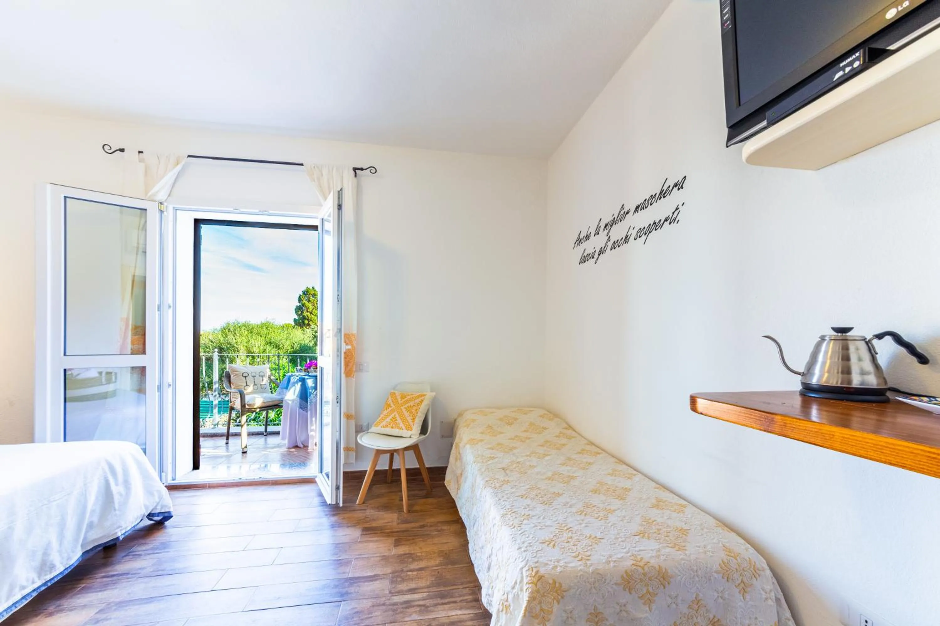 Bed in Le Maschere B&B