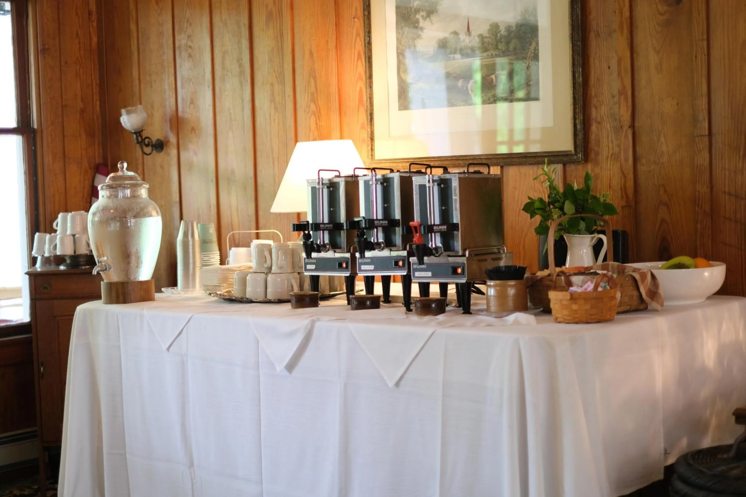 Coffee/tea facilities in Terrace Inn and 1911 Restaurant
