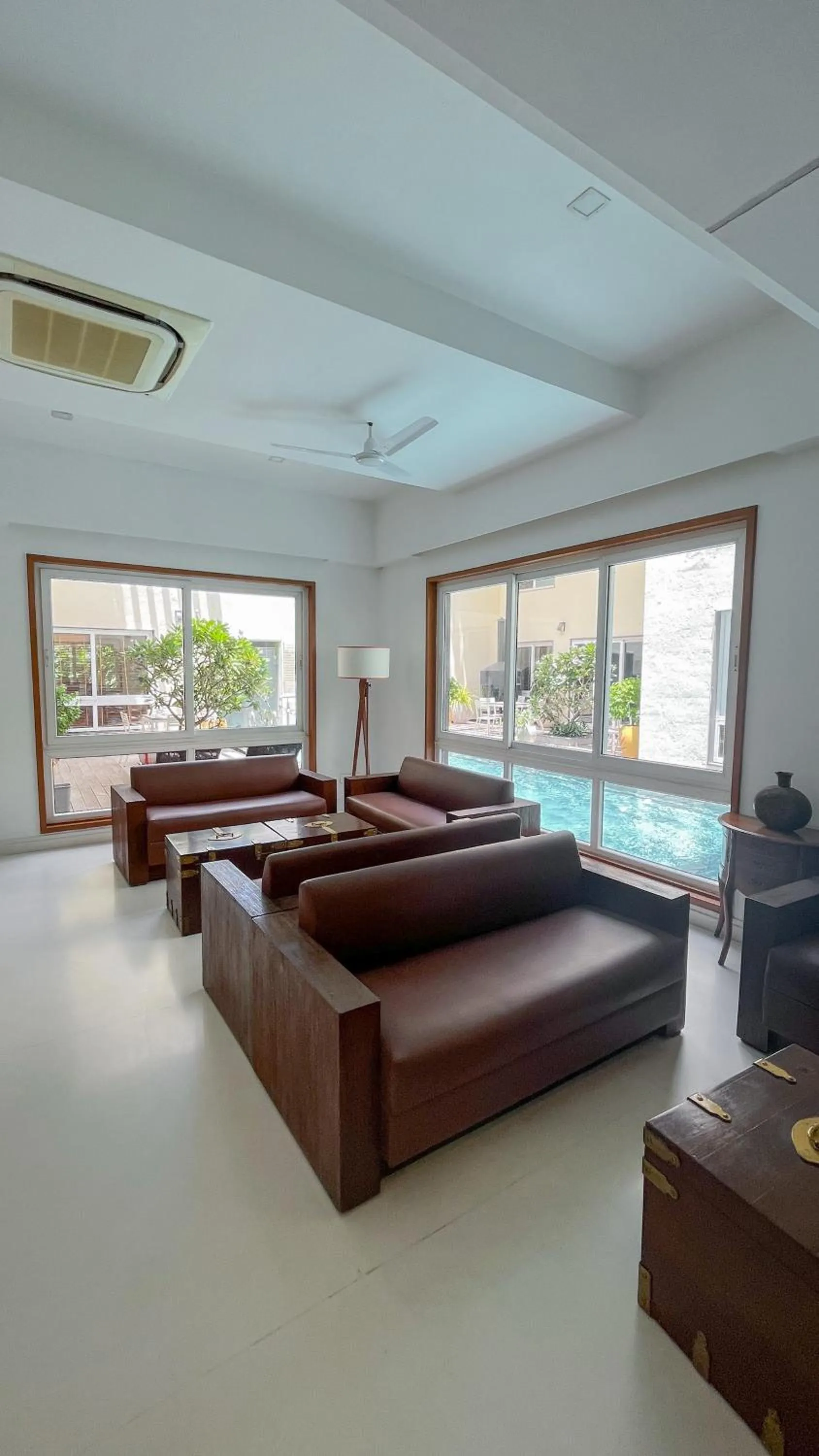 Seating area, Bed in Maroma Suites ECR