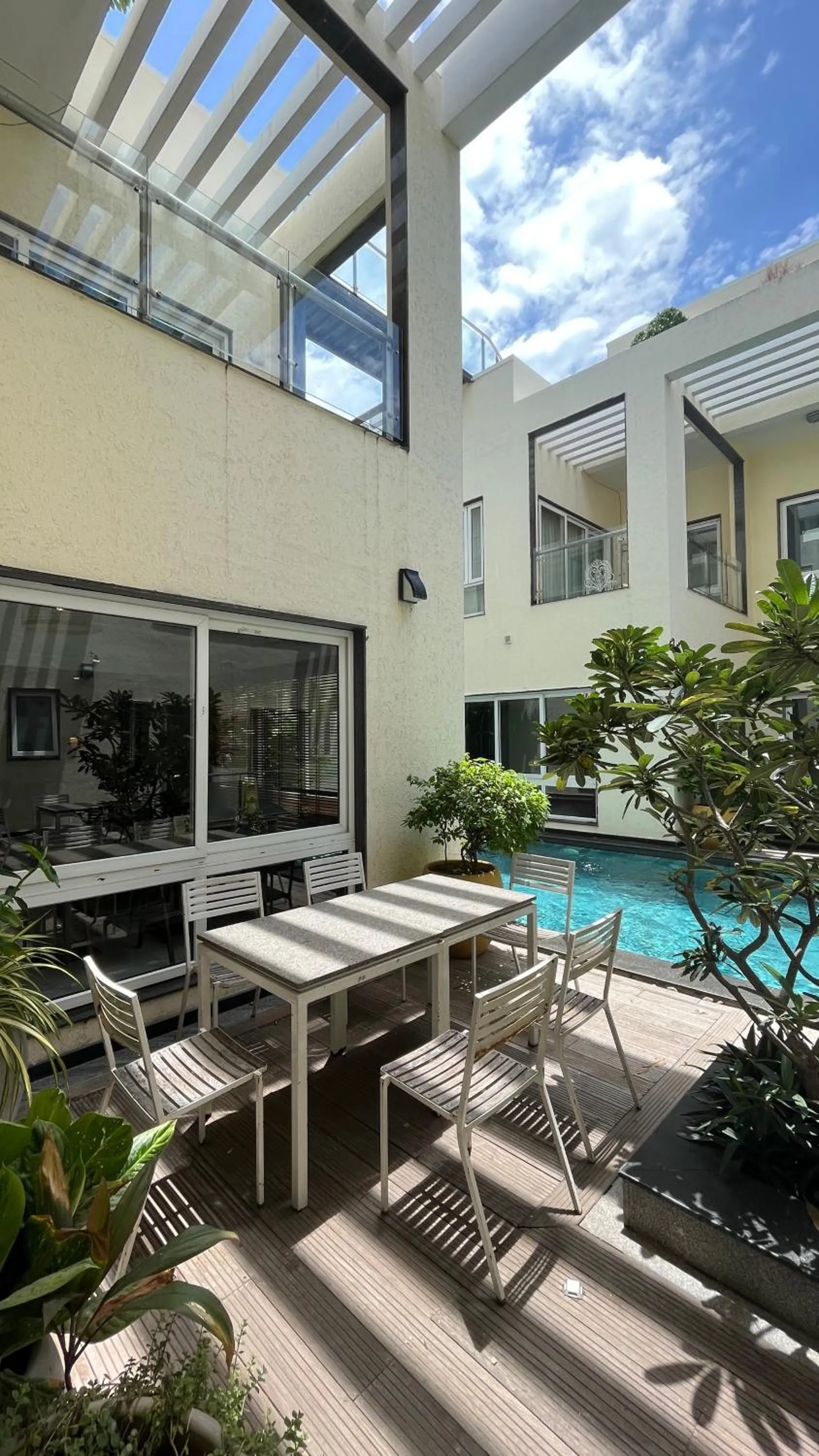 Property building in Maroma Suites ECR