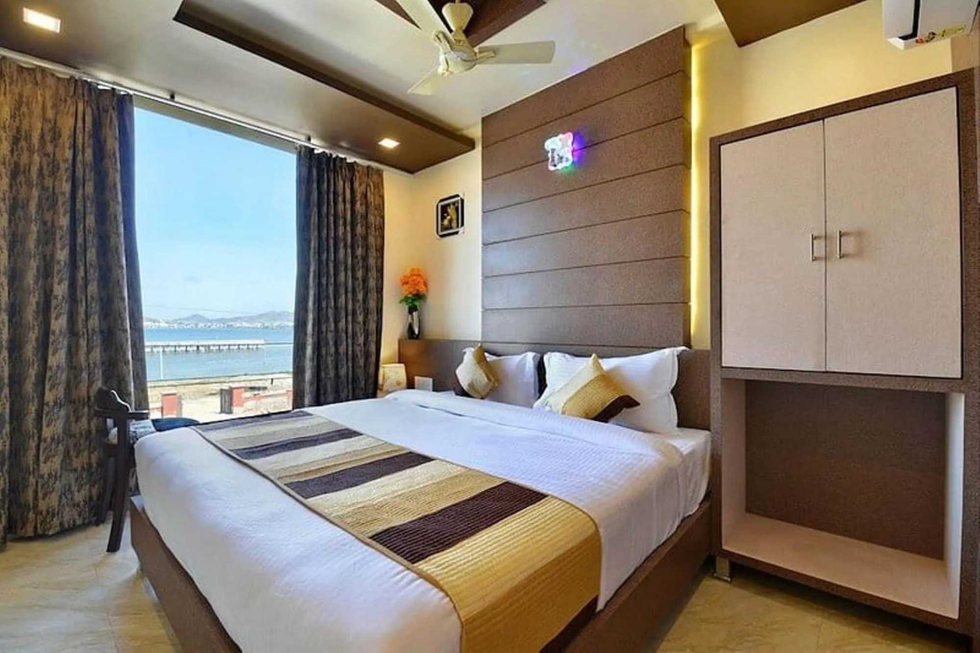 New Victory Hotel & Restaurant