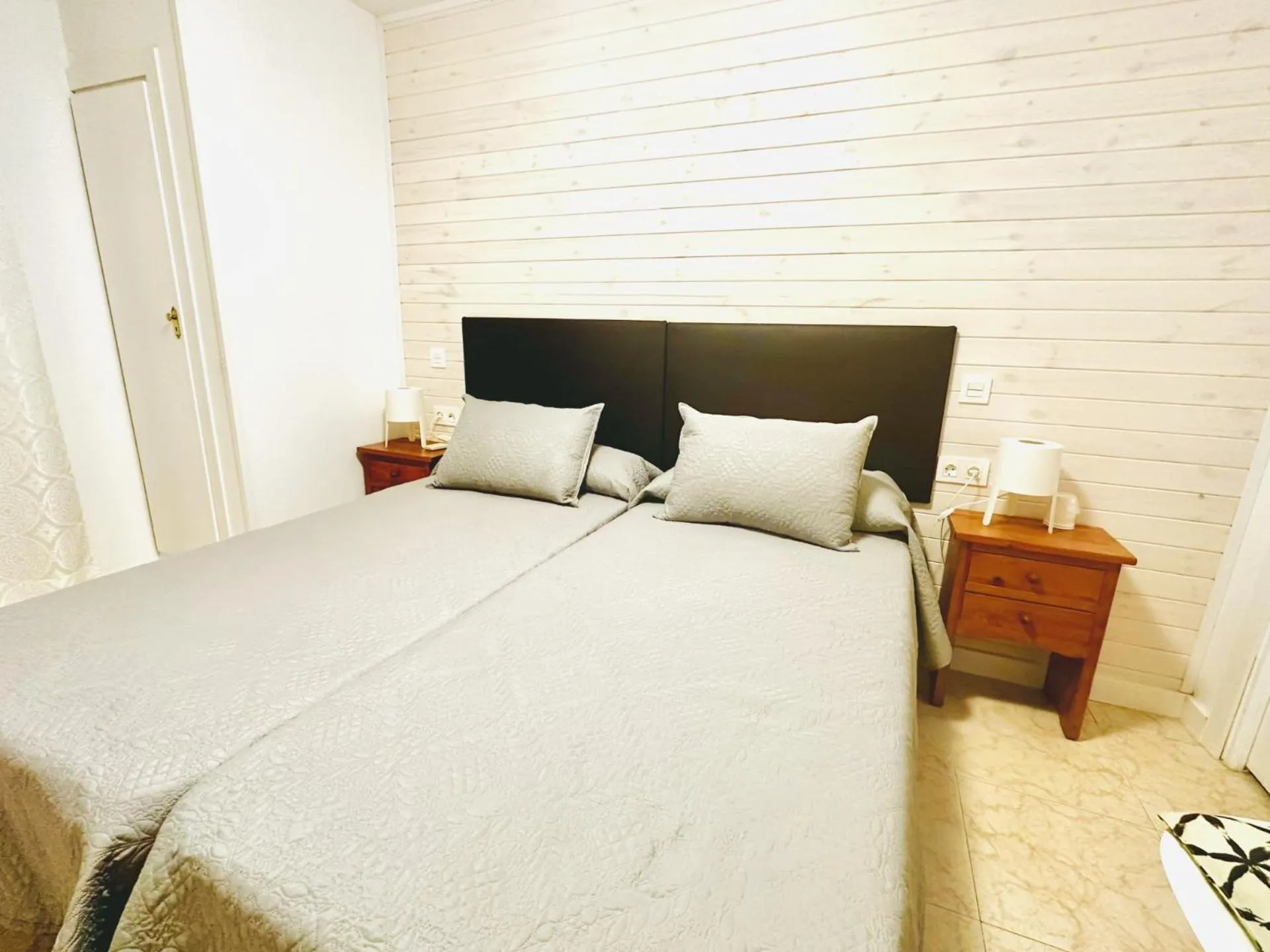 Bed in Hostal La Taberna