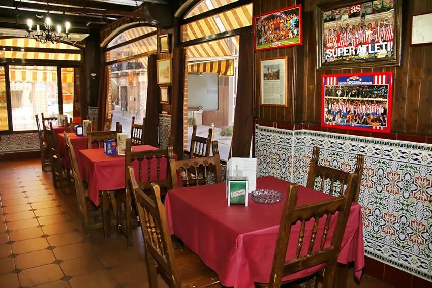 Restaurant/places to eat in Hostal La Taberna