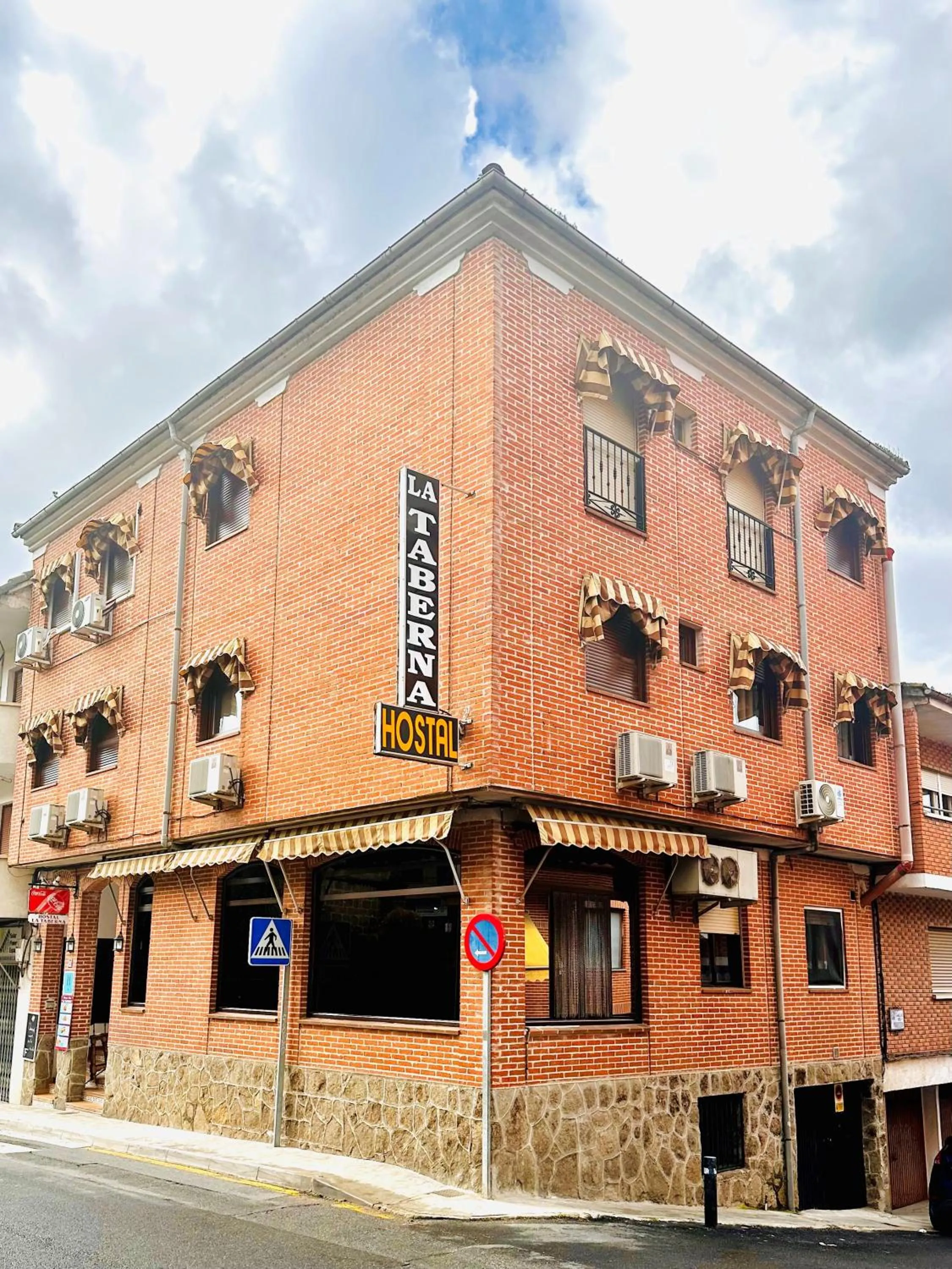 Hostal La Taberna