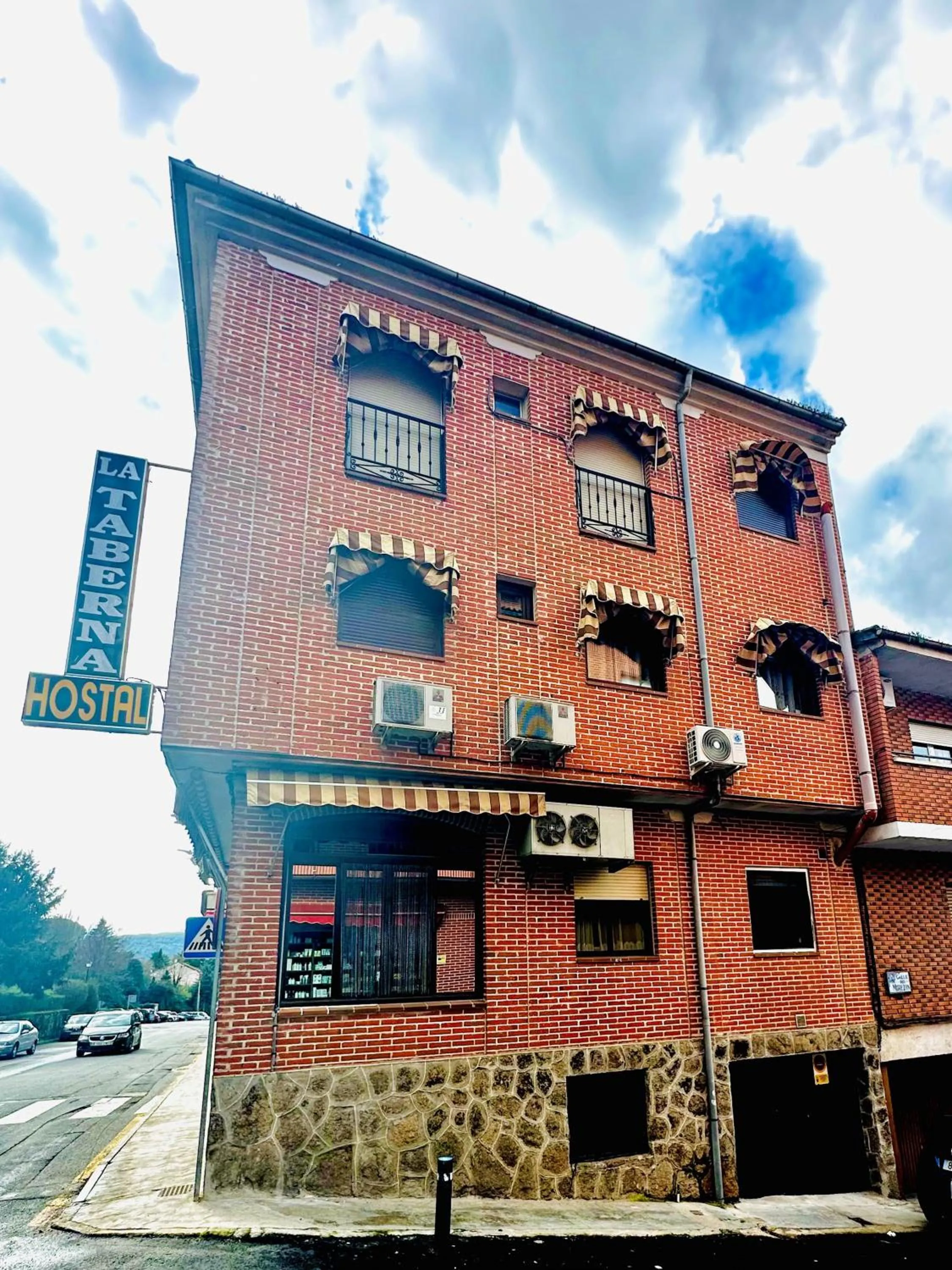 Hostal La Taberna