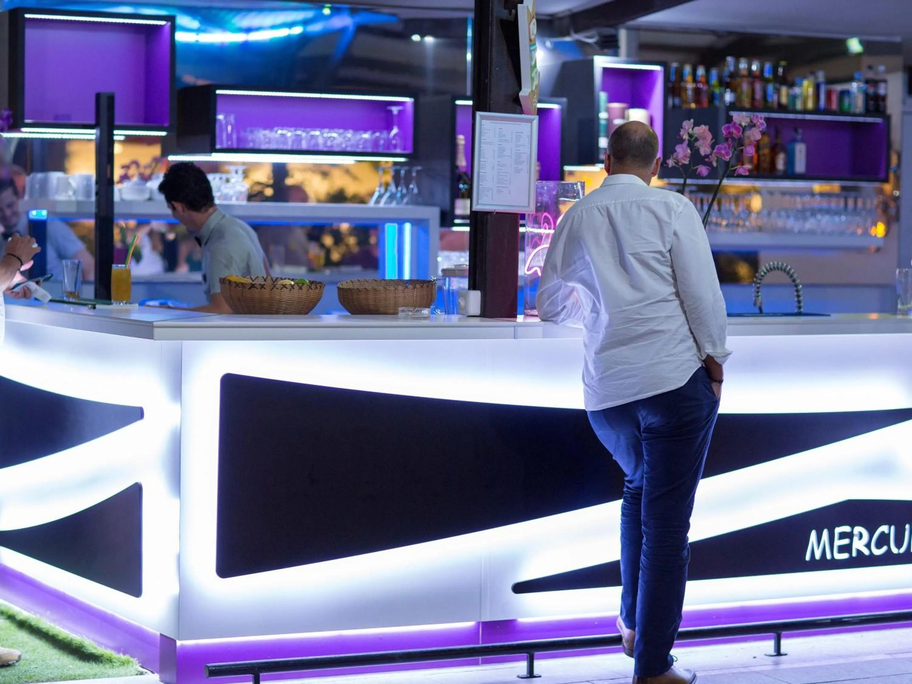 Lounge or bar in Mercure Cayenne Royal Amazonia