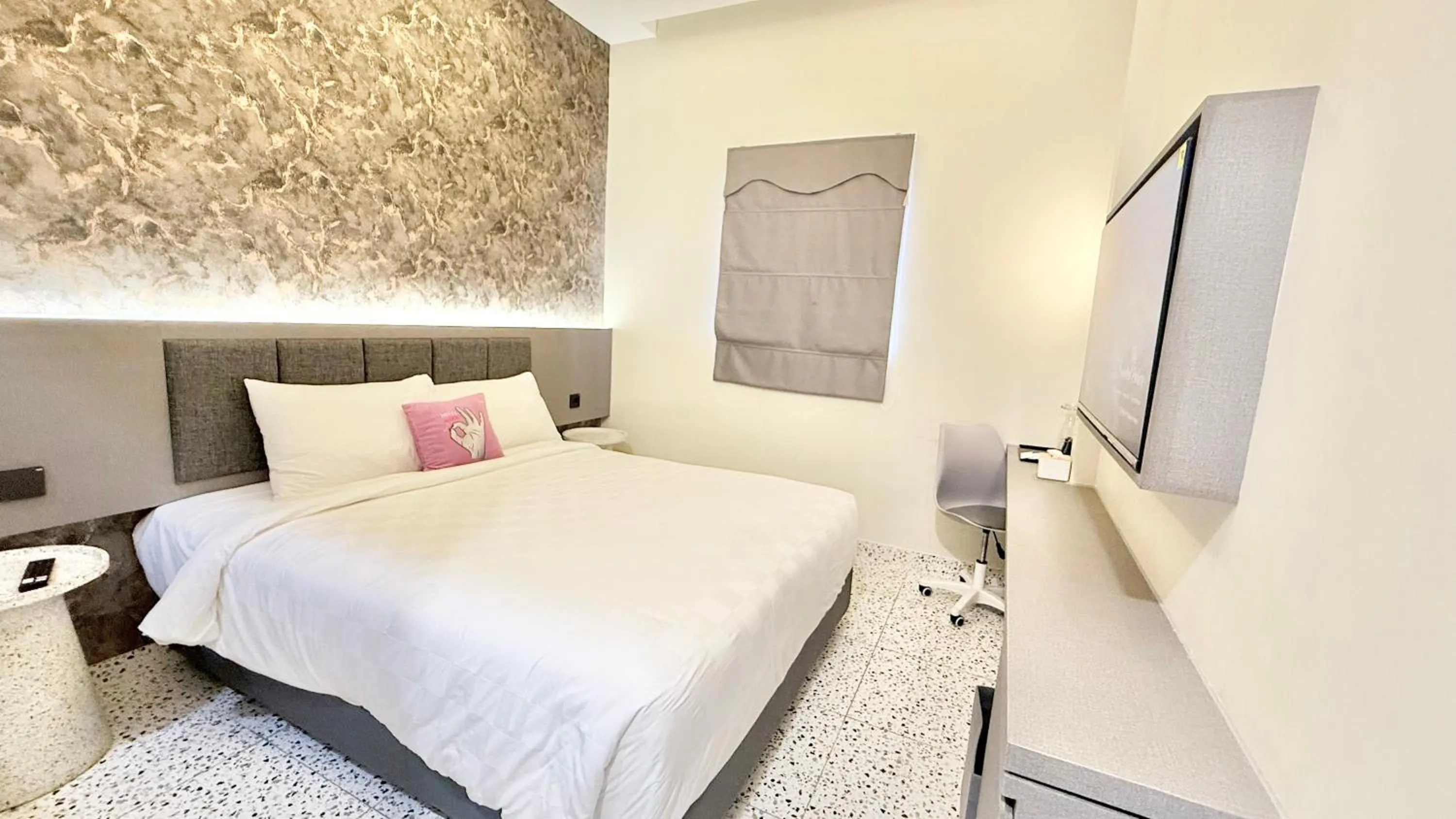 Bed in Hotel WITH OK