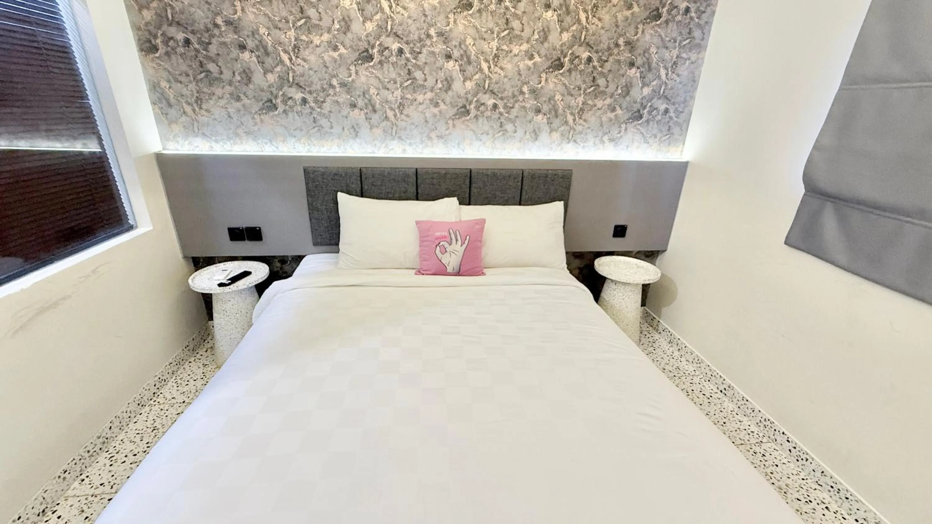 Bed in Hotel WITH OK