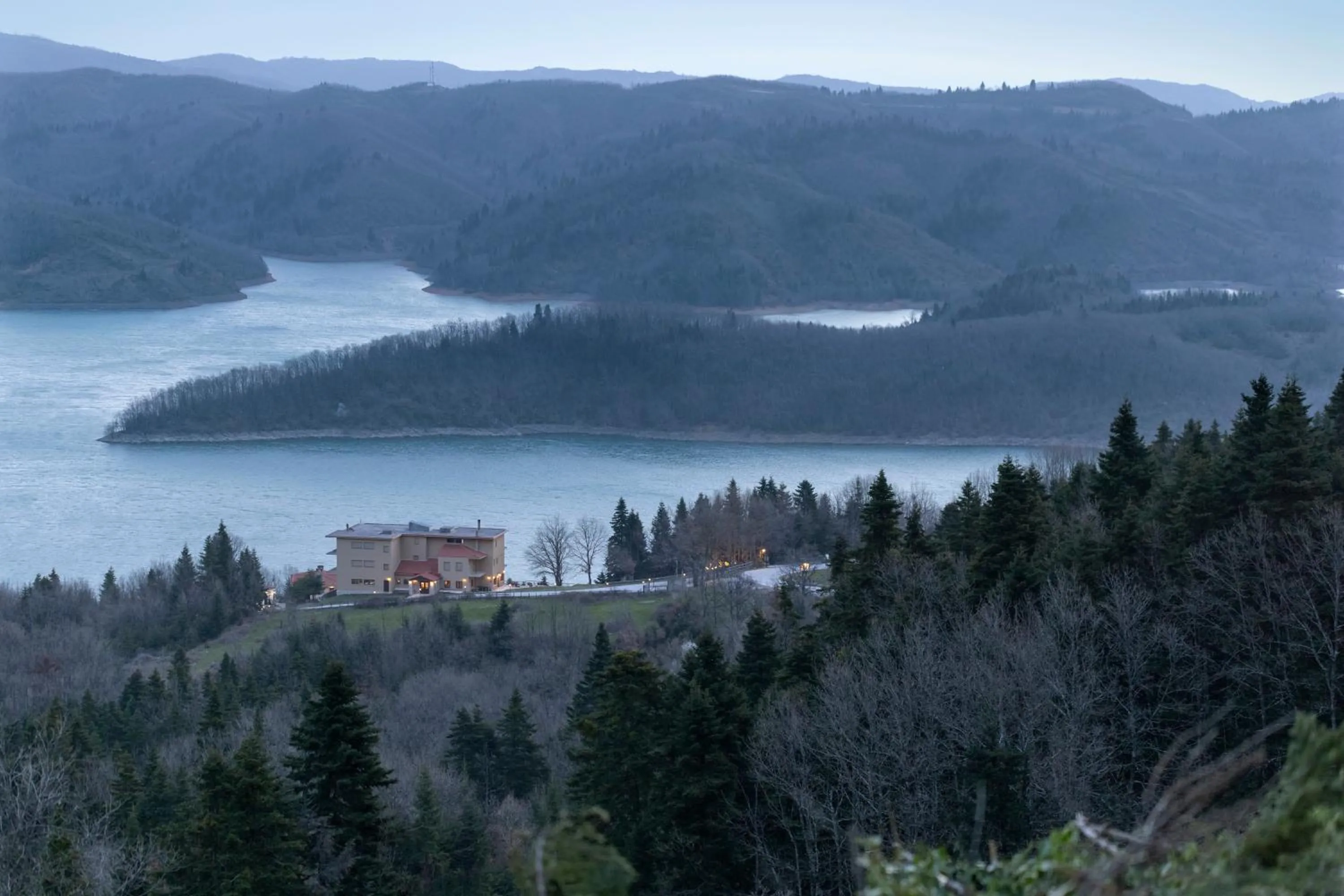 Property building in Ktima Alonaki