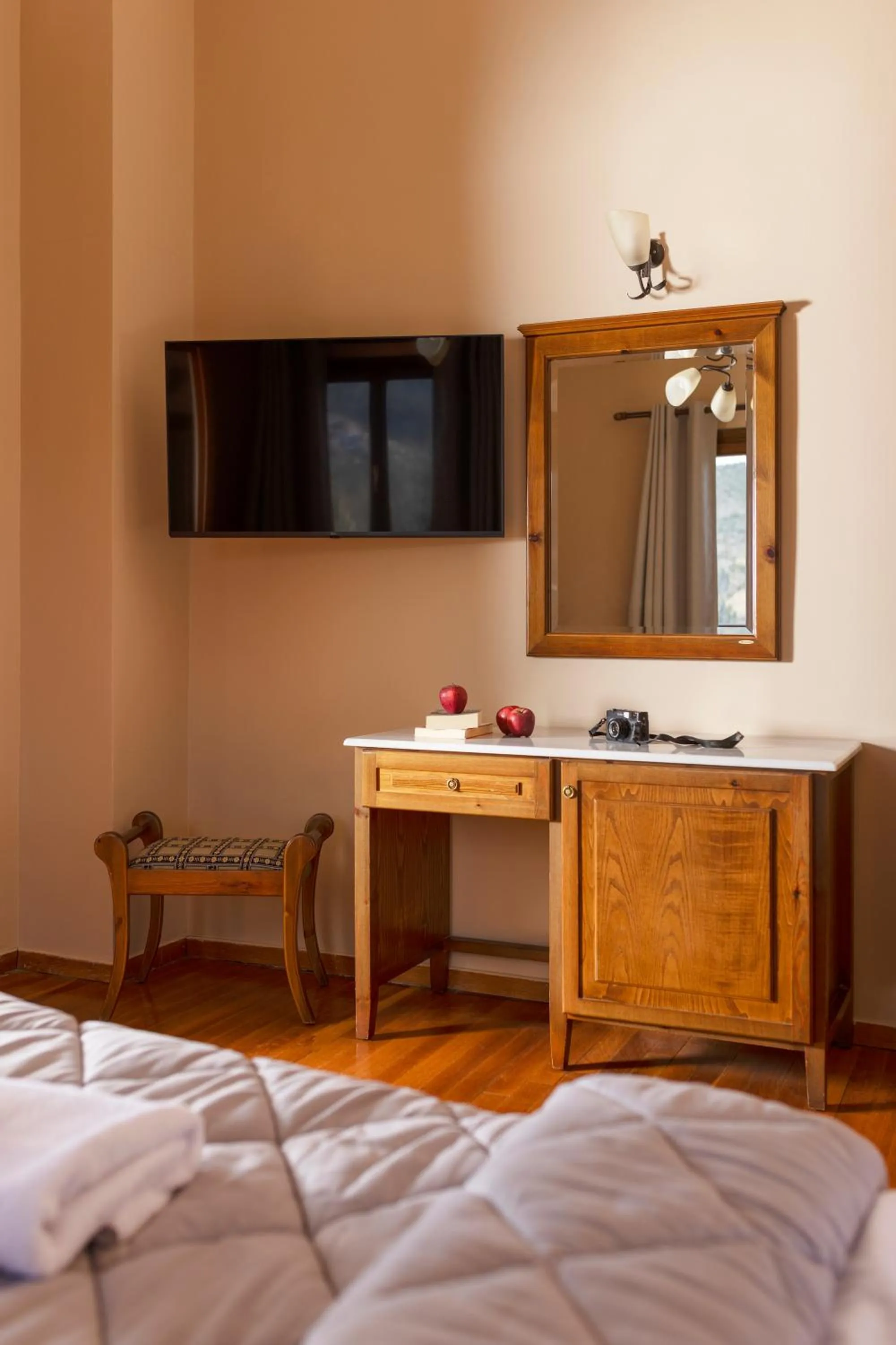 TV and multimedia, Bed in Ktima Alonaki