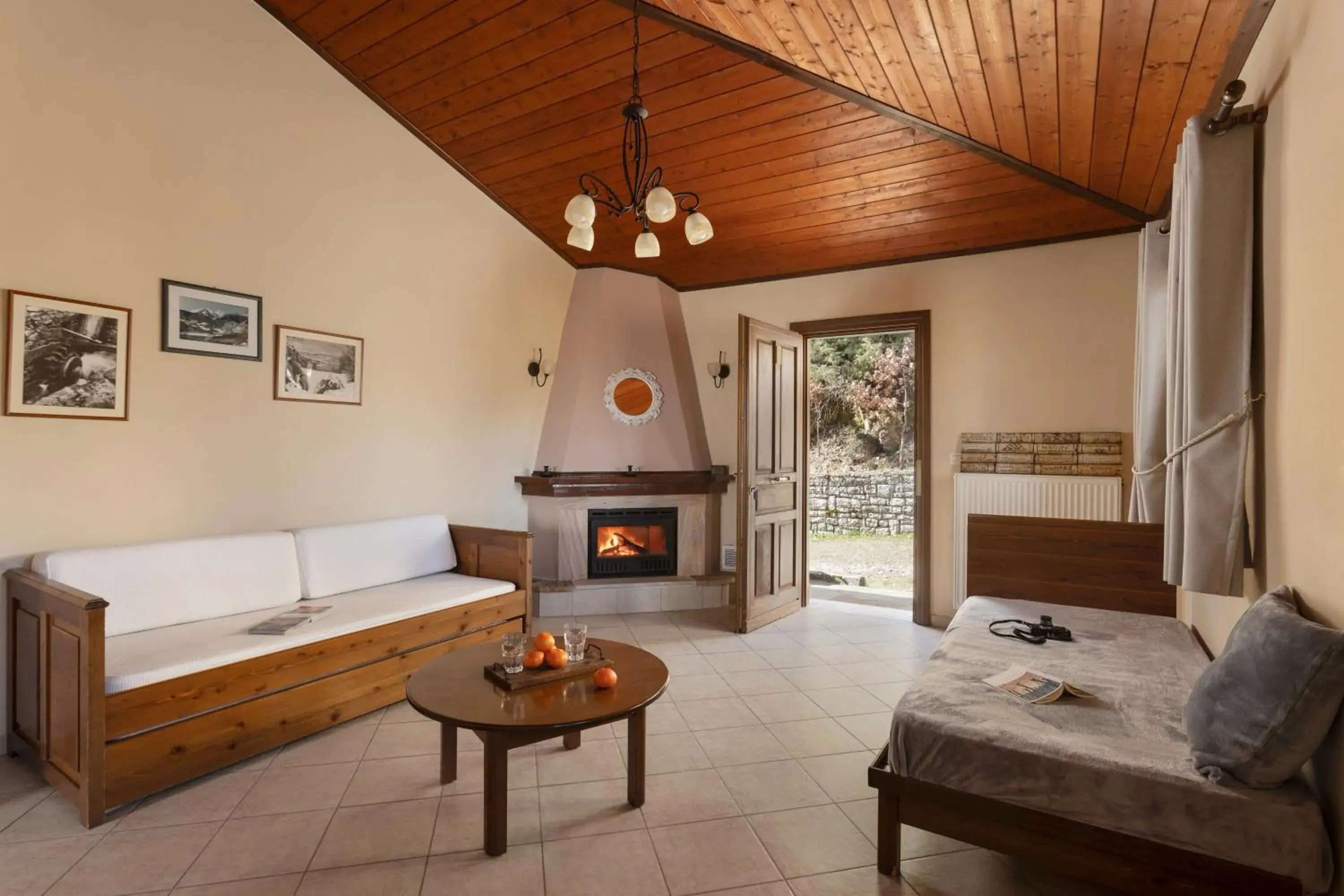 One-Bedroom Apartment with Lake View in Ktima Alonaki One-Bedroom Apartment with Lake View in Ktima Alonaki