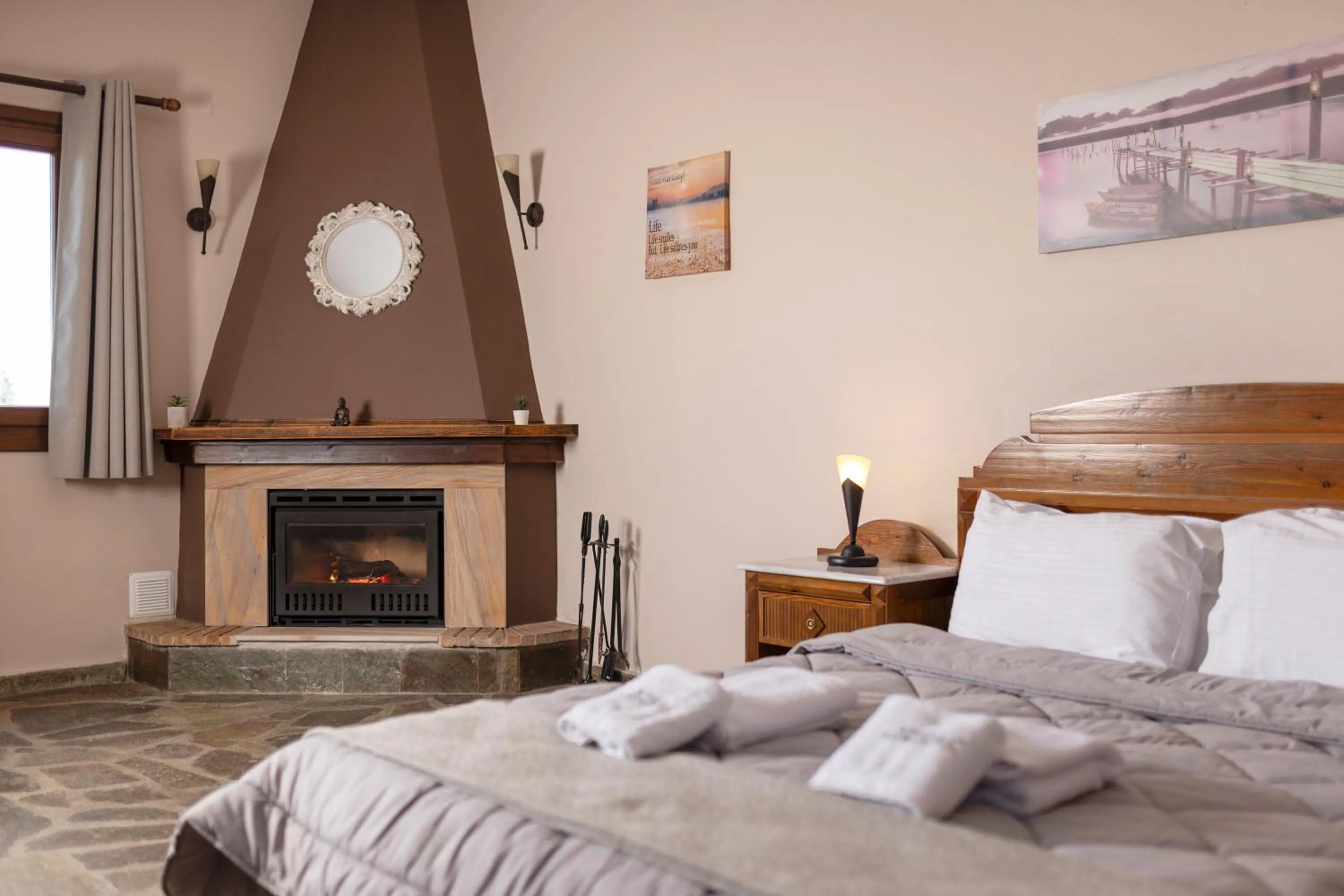 fireplace, Bed in Ktima Alonaki