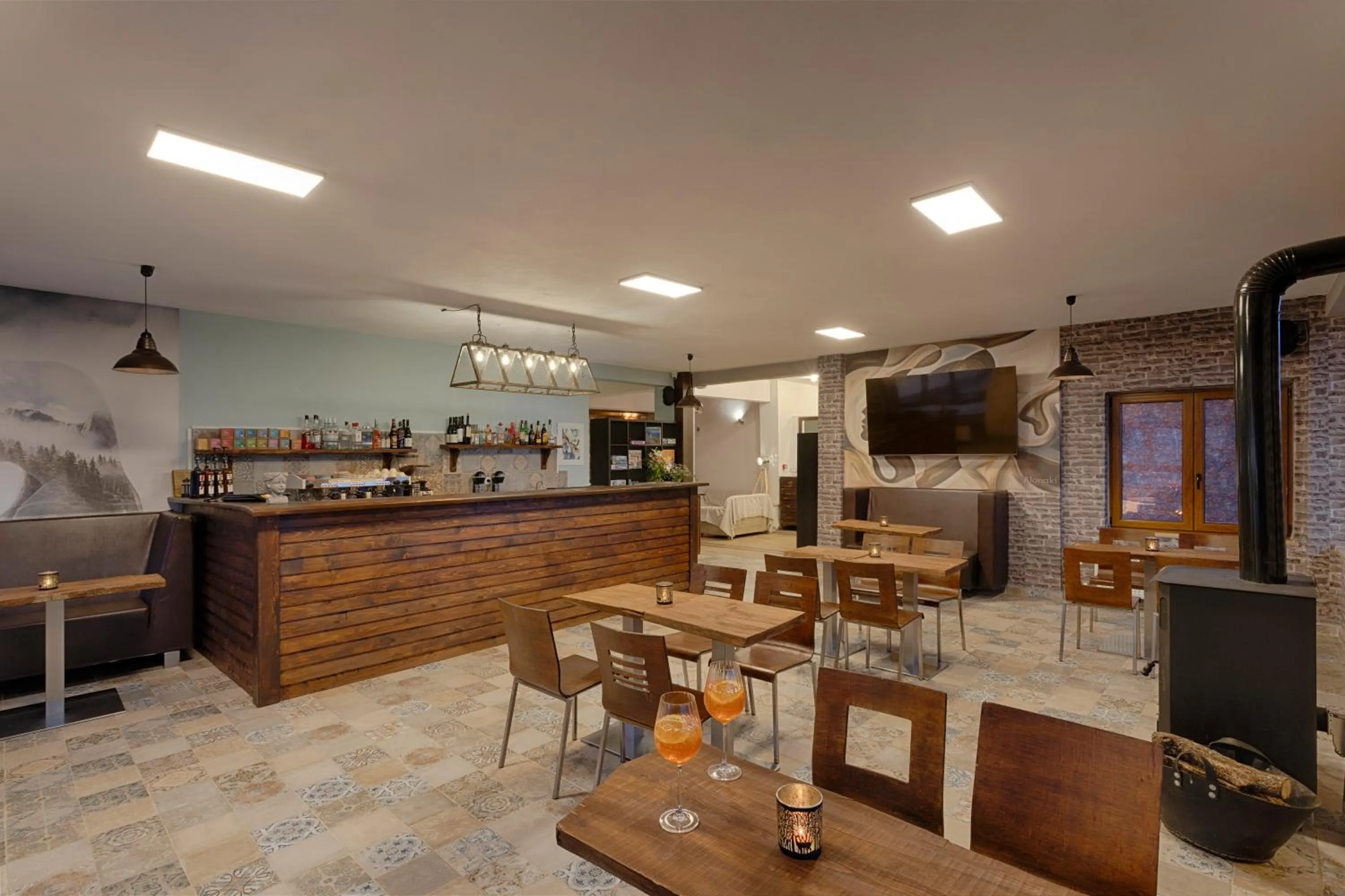 Lounge or bar in Ktima Alonaki