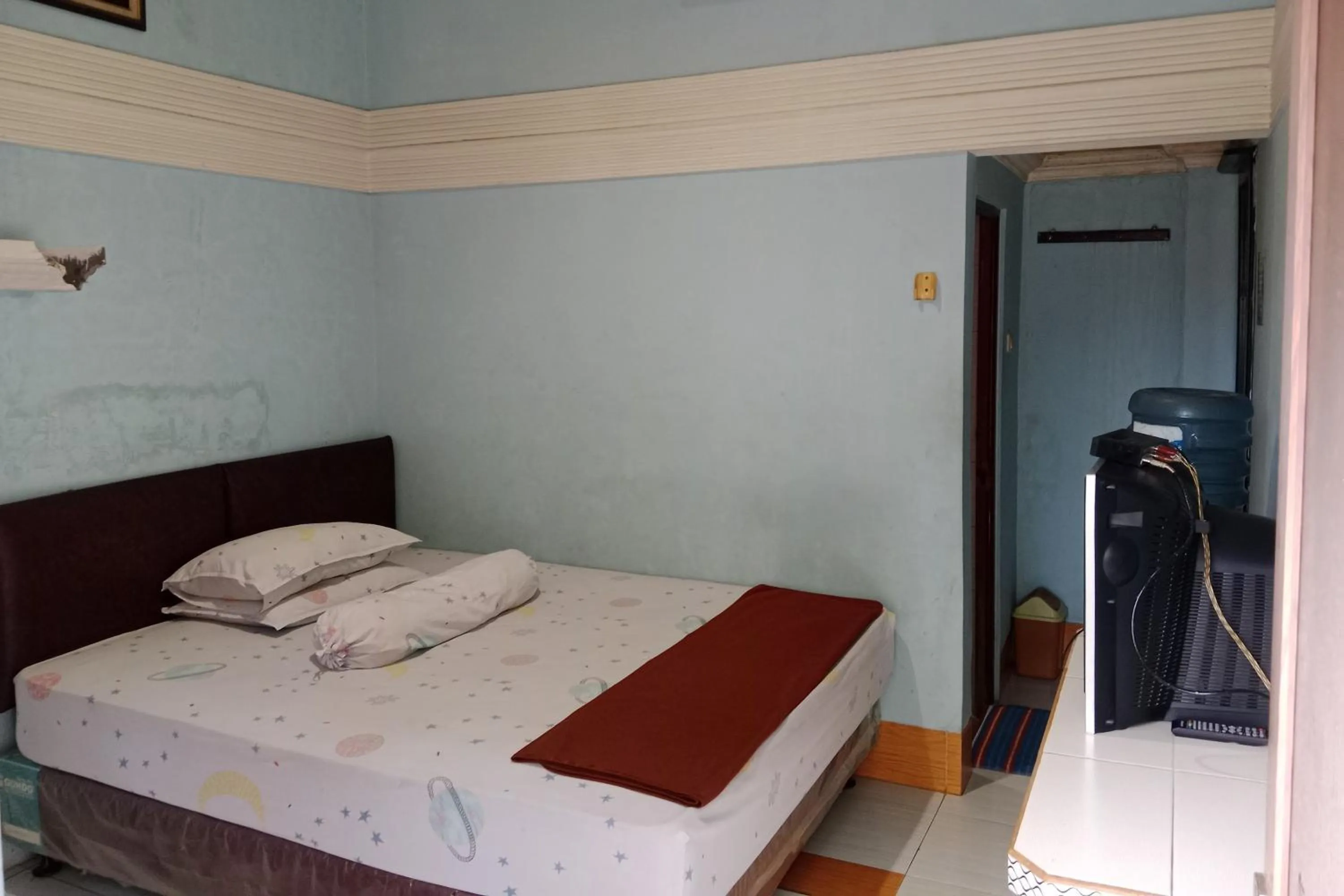 Bedroom, Bed in Hotel Malinda Pangandaran