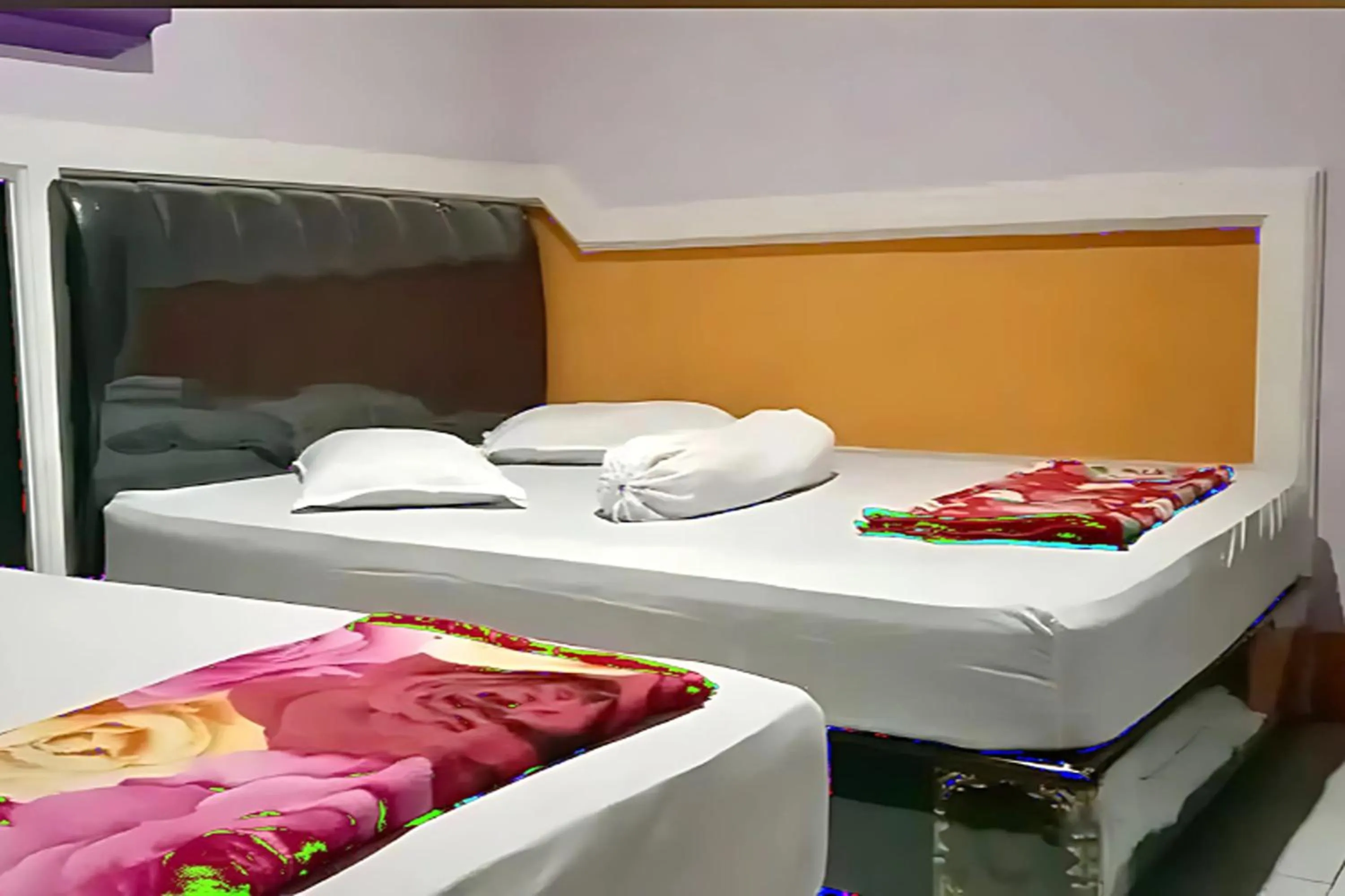 Bedroom, Bed in Hotel Malinda Pangandaran