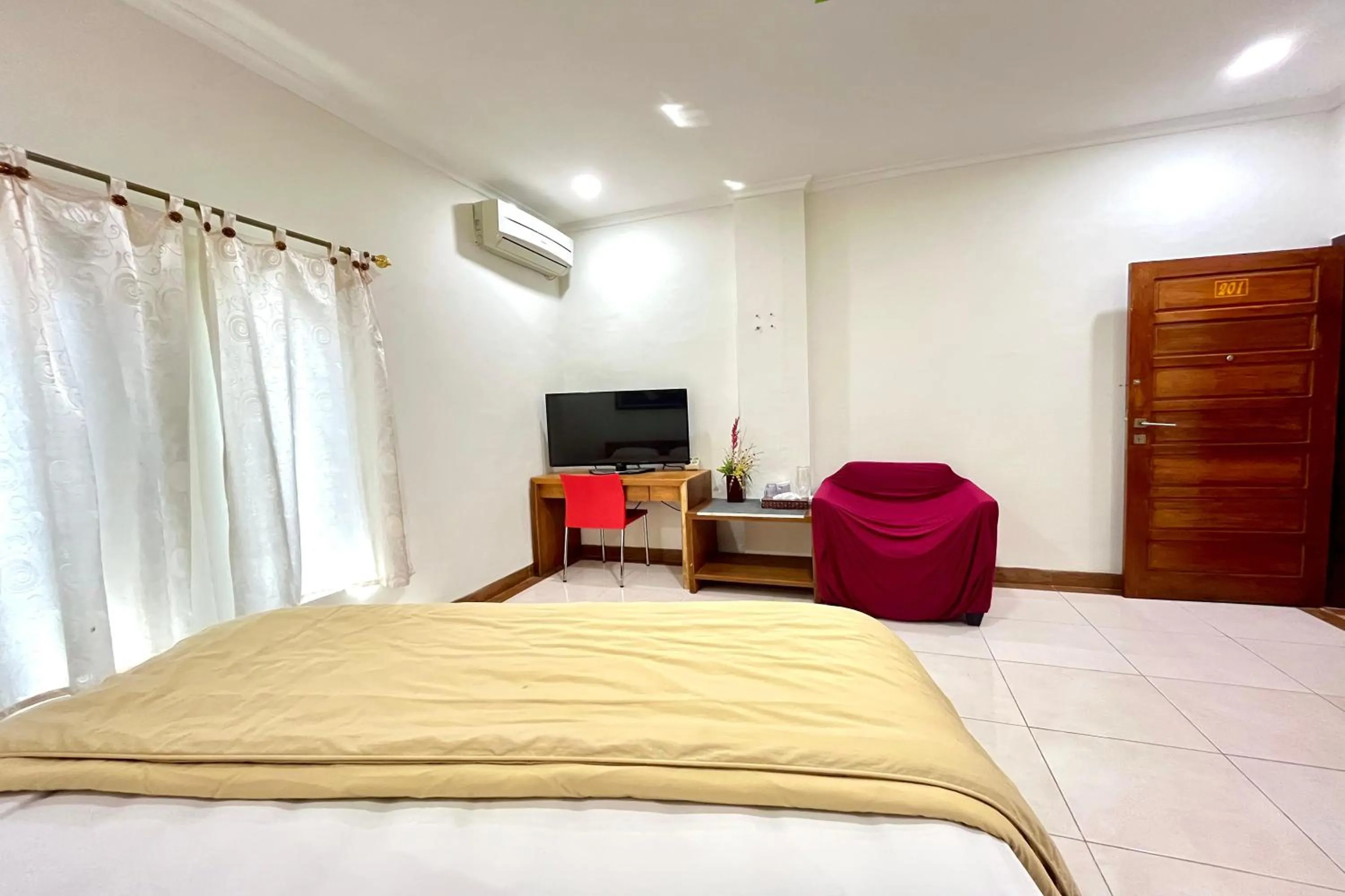 Bed in Maison Hotel Bukittinggi