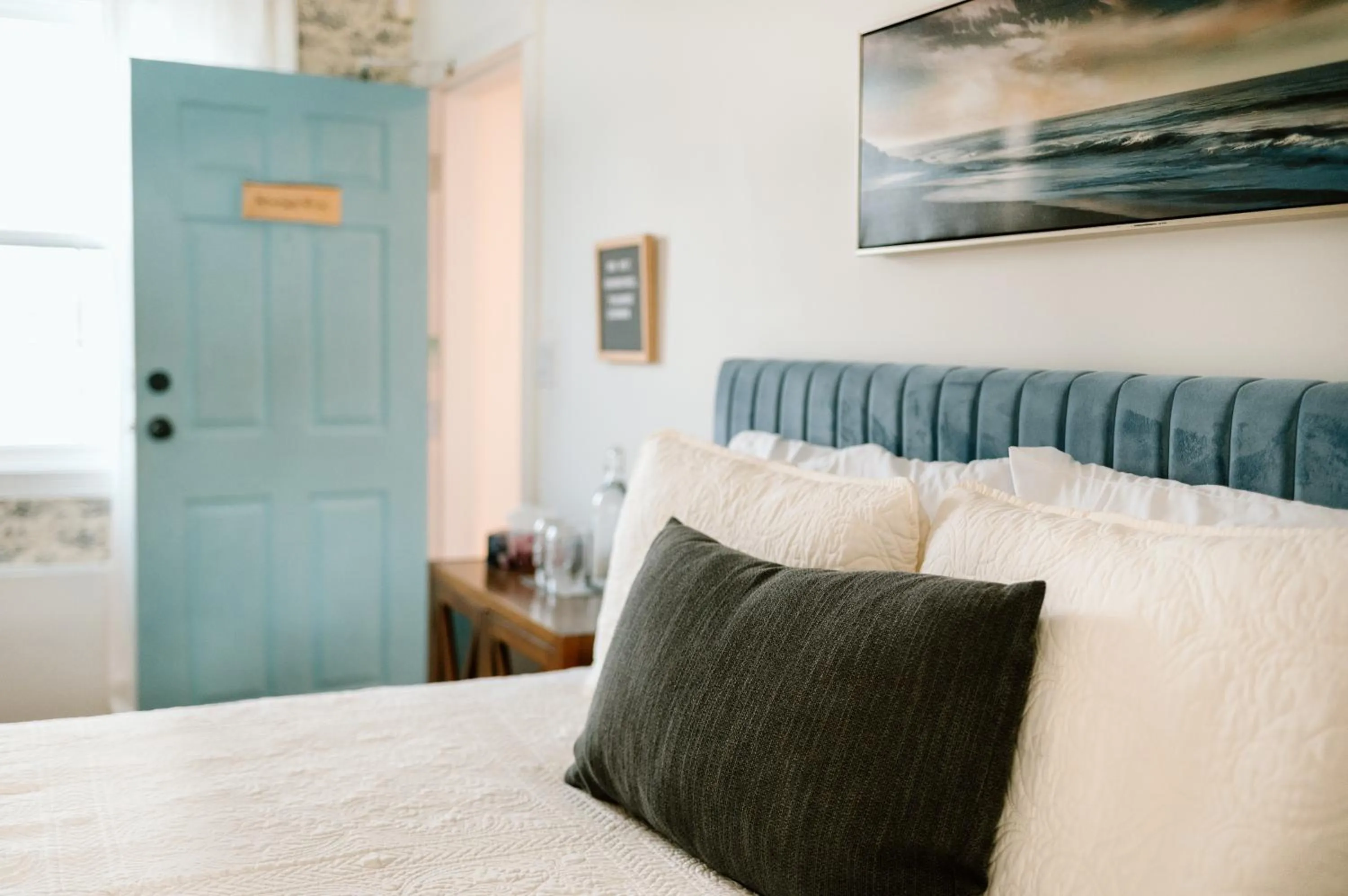 Bed in Groundswell Pub & Inn