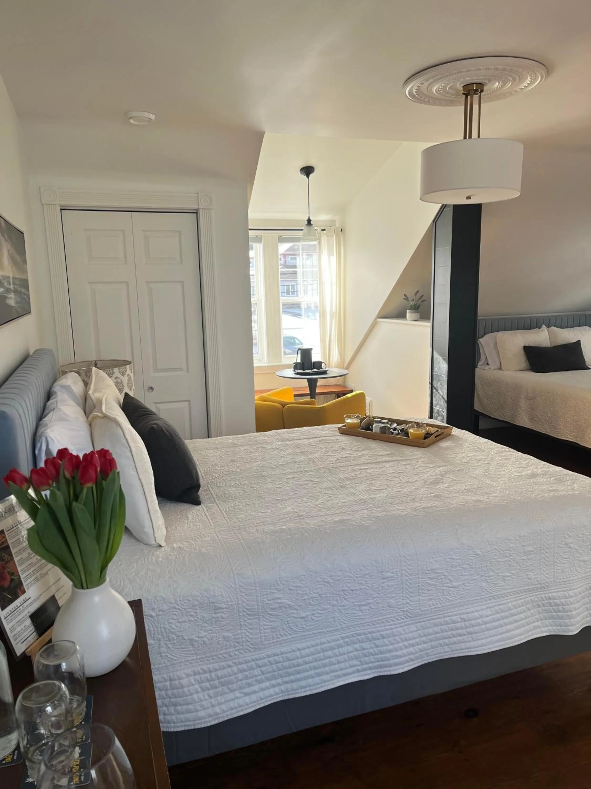 Bed in Groundswell Pub & Inn