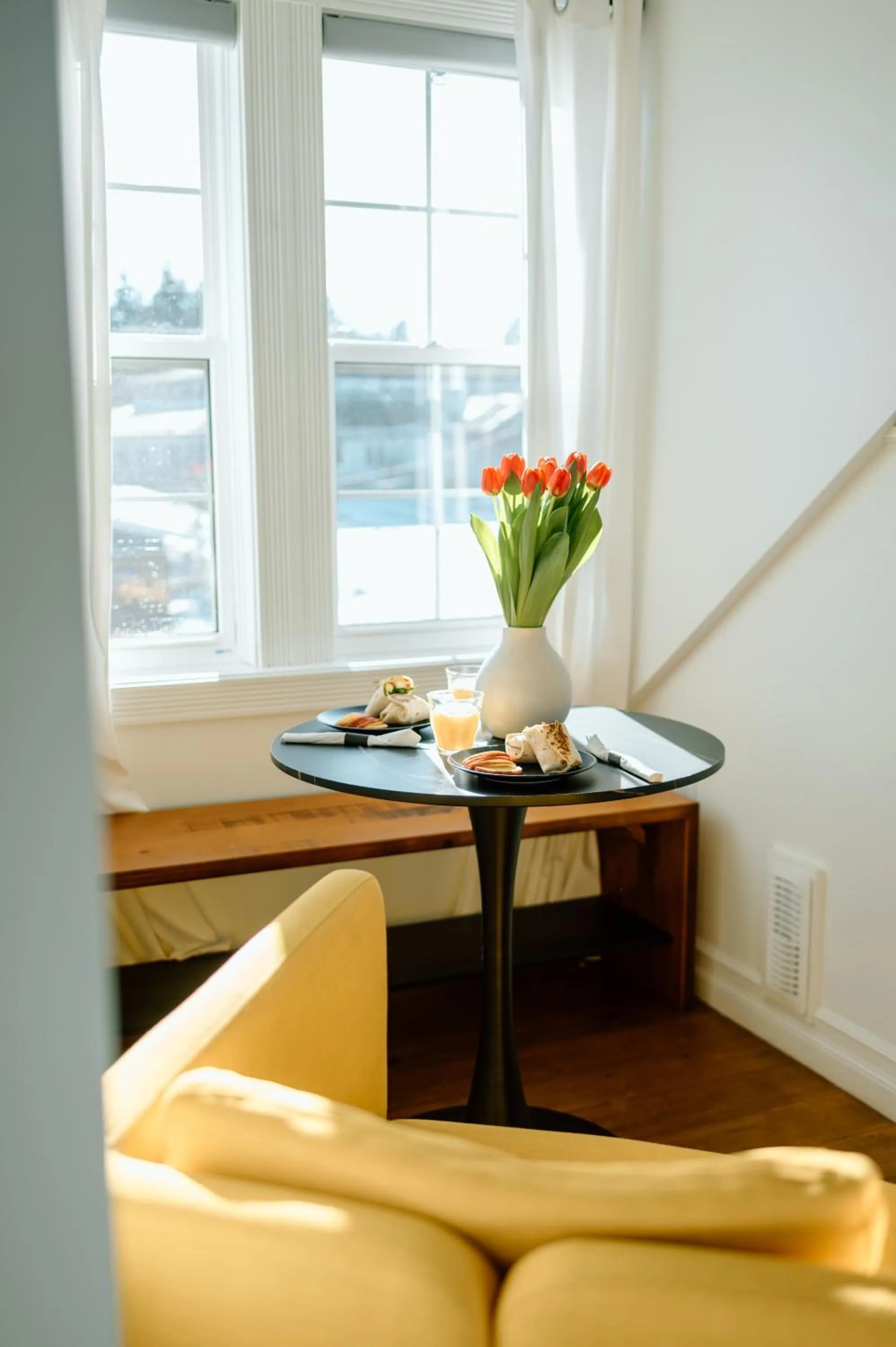 Groundswell Pub & Inn