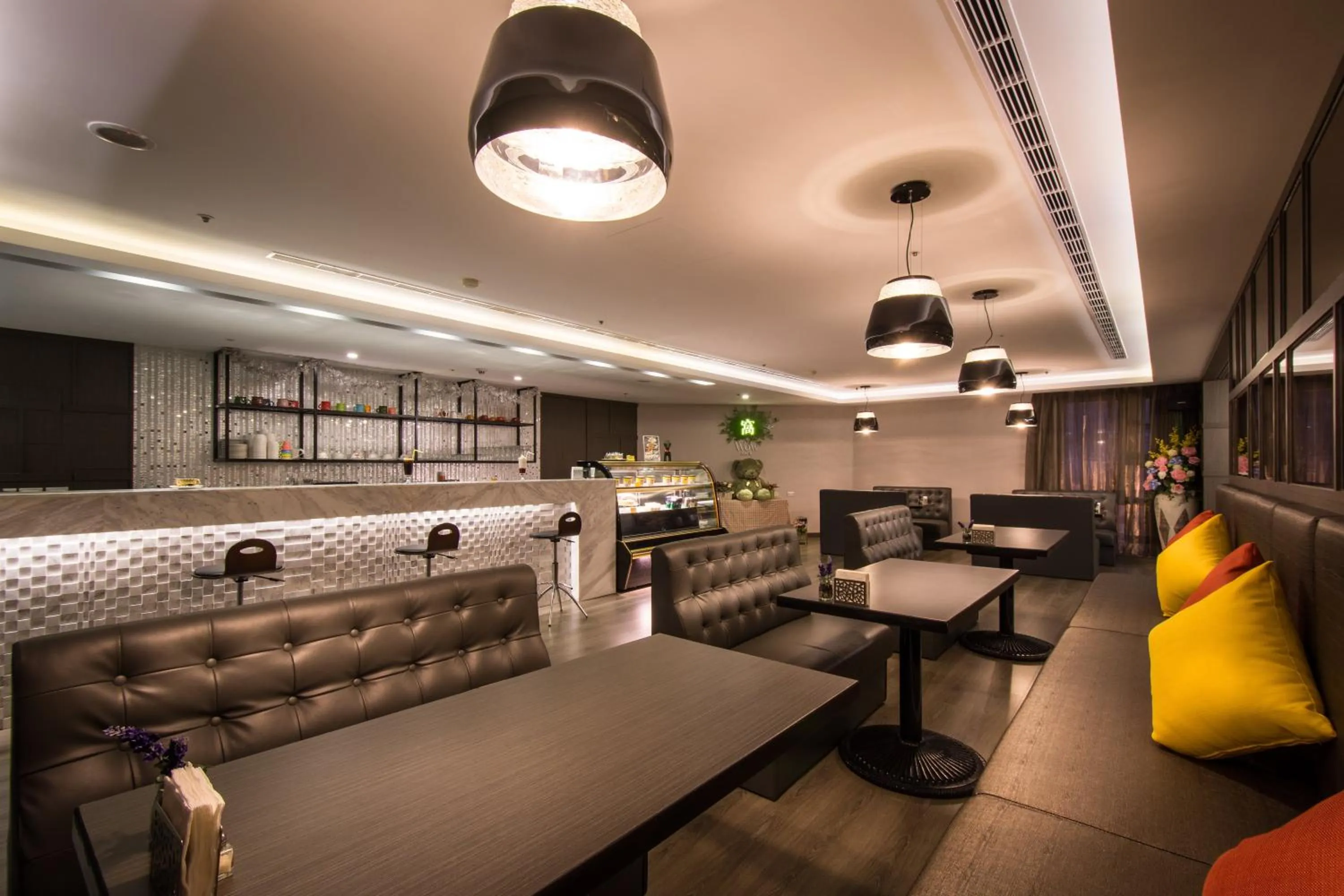 Restaurant/places to eat in Zhong Ke Hotel