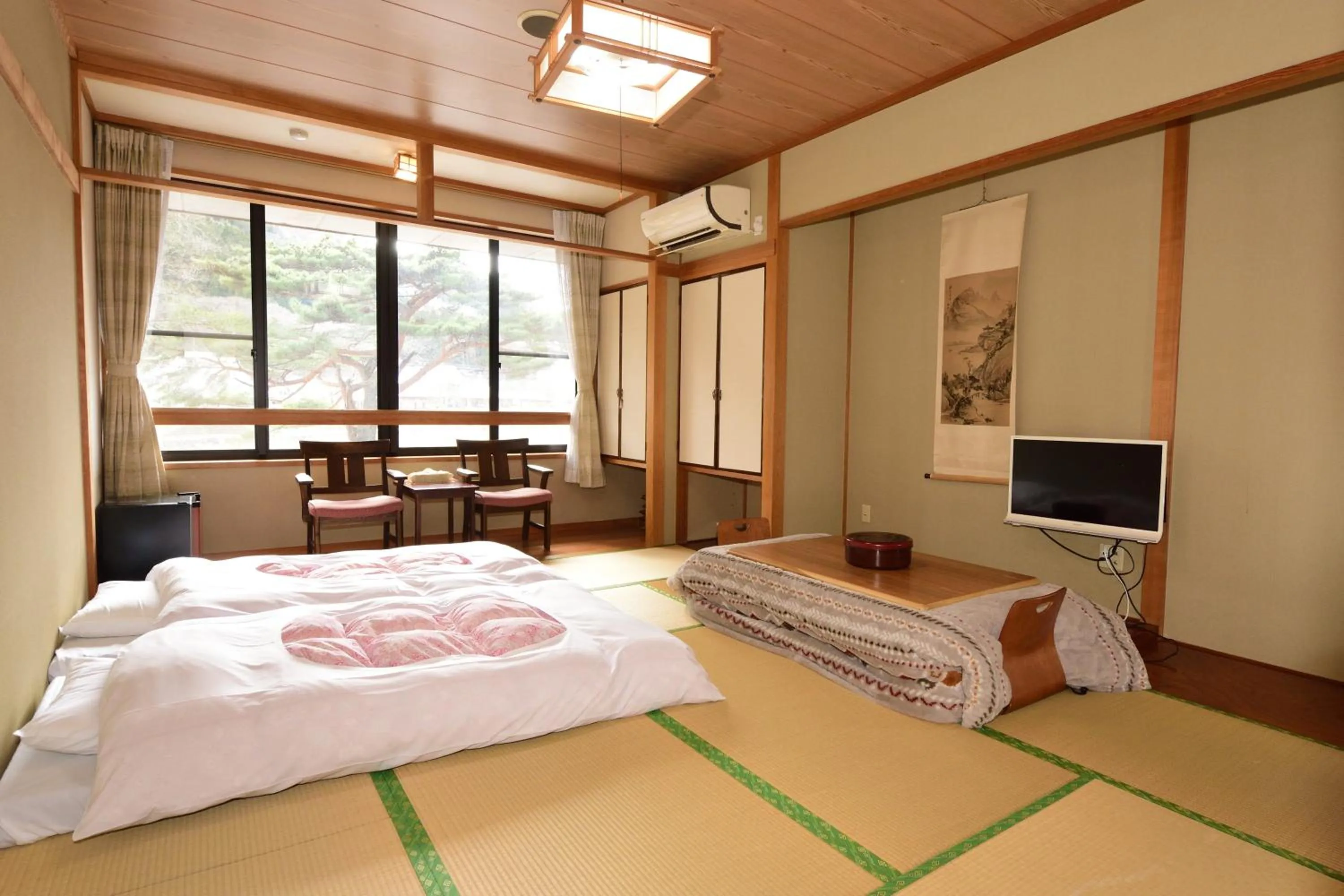 Photo of the whole room, Bed in Akasawa Onsen Ryokan