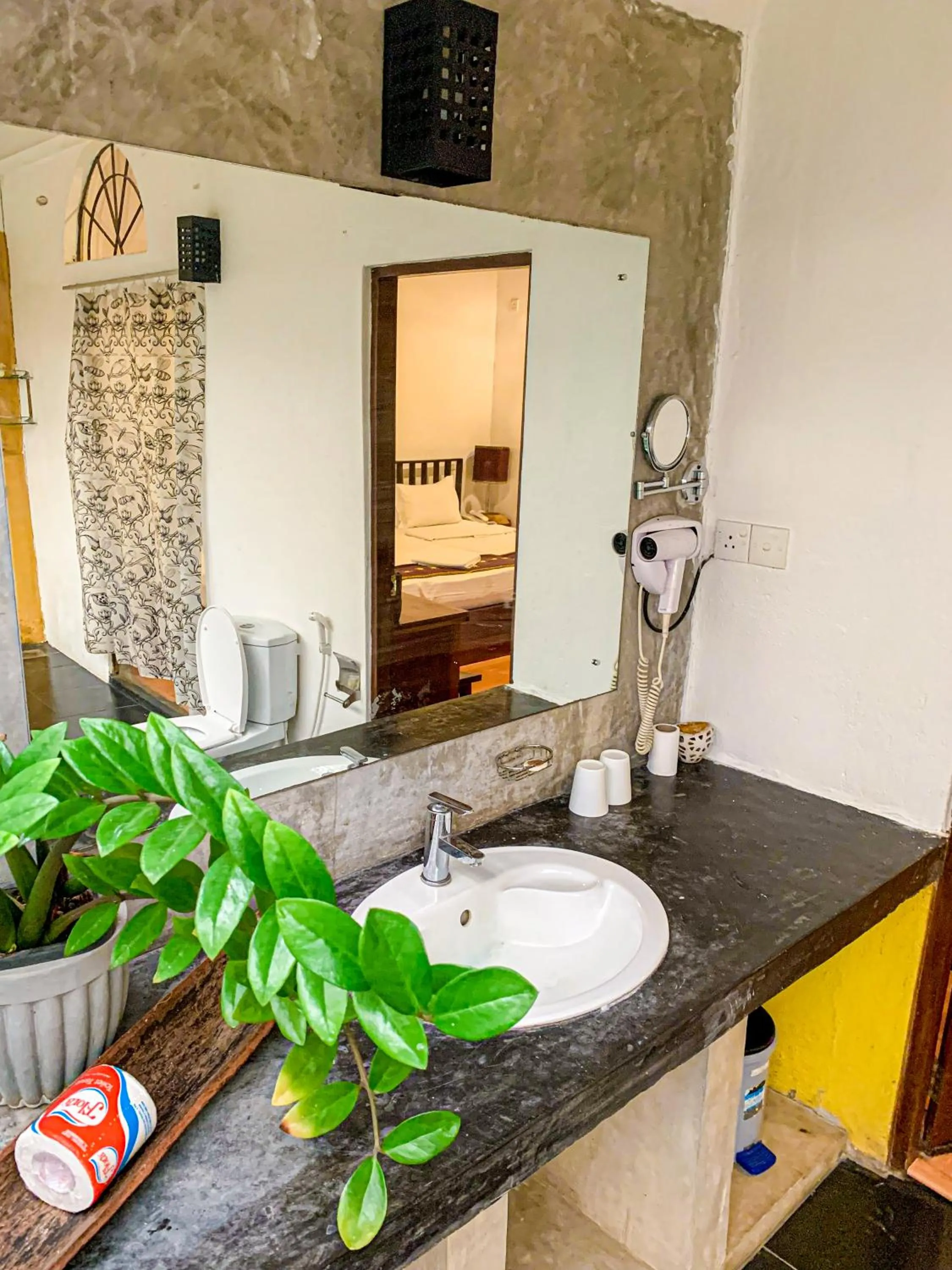 Bathroom in Pavana Hotel