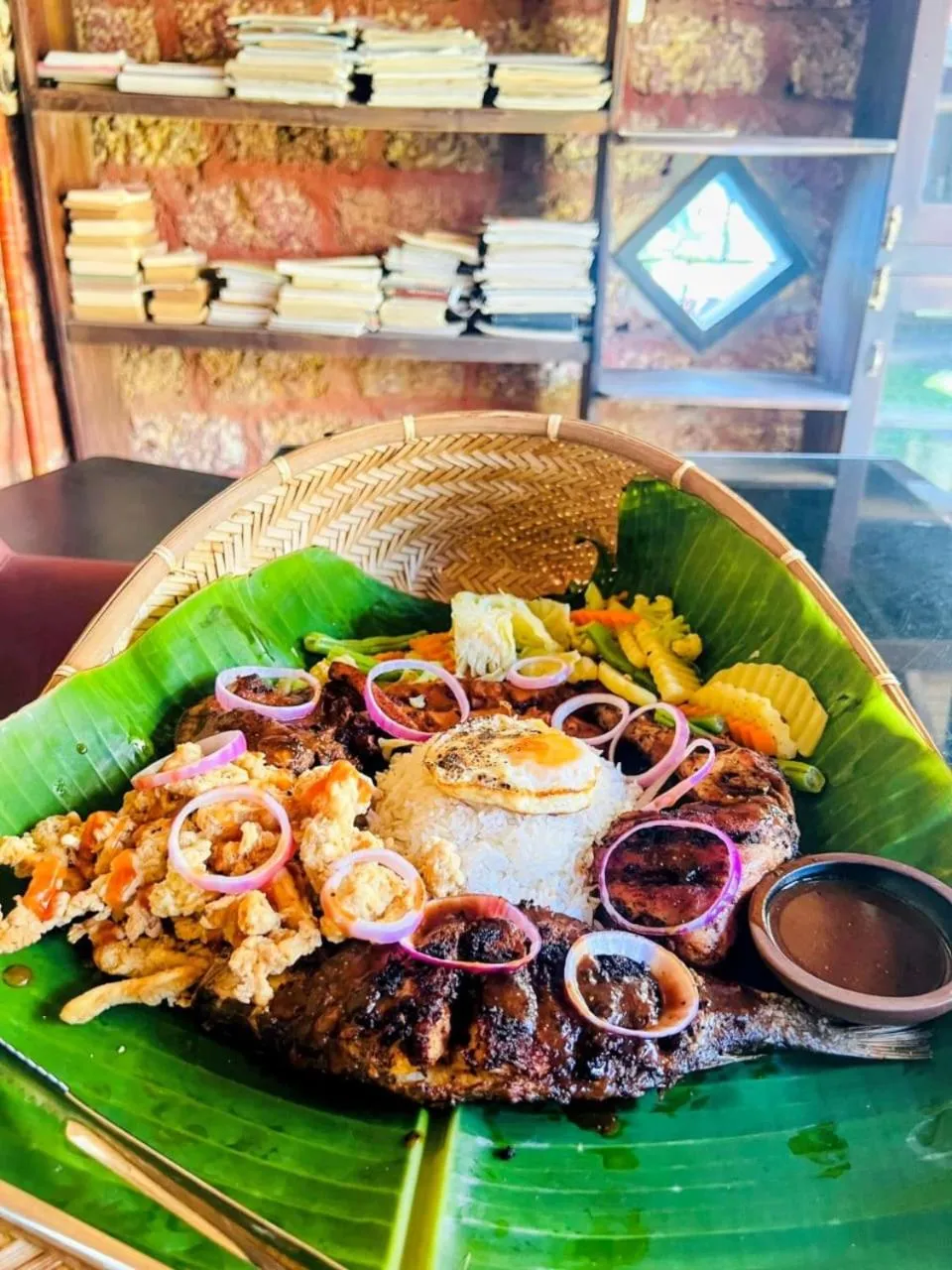 Food and drinks in Pavana Hotel