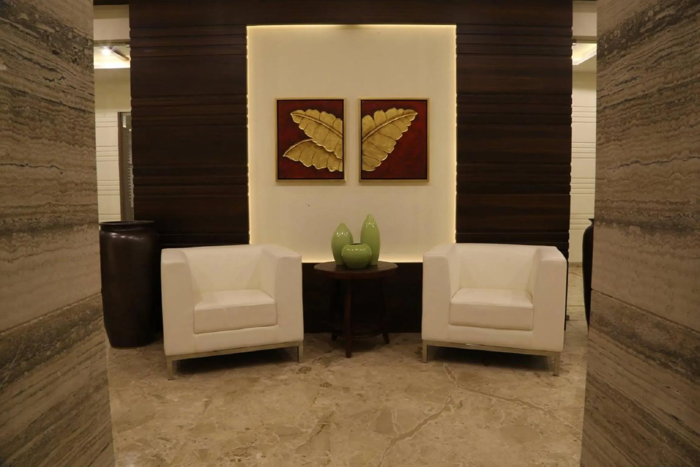 Communal lounge/ TV room in The Fern Residency Mundra