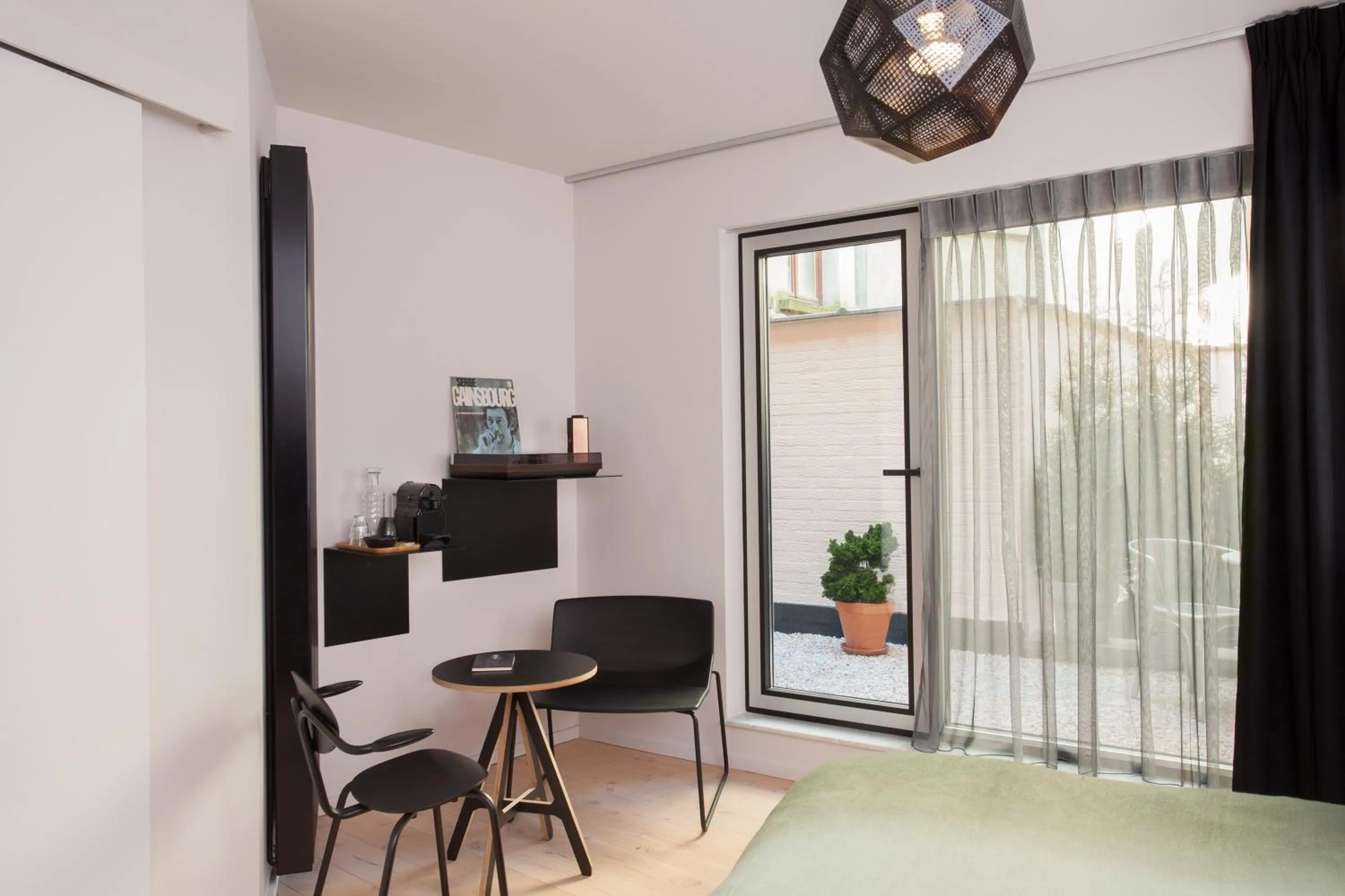 Spring in B&B Lucy in the Sky