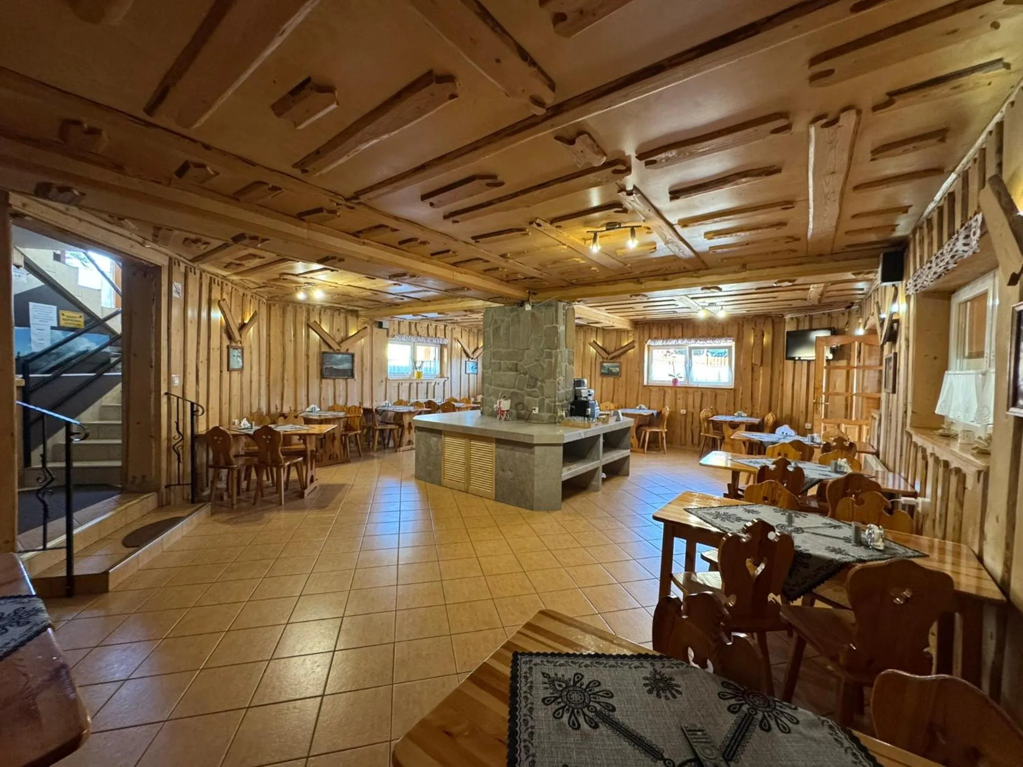 Restaurant/places to eat in Willa Modra