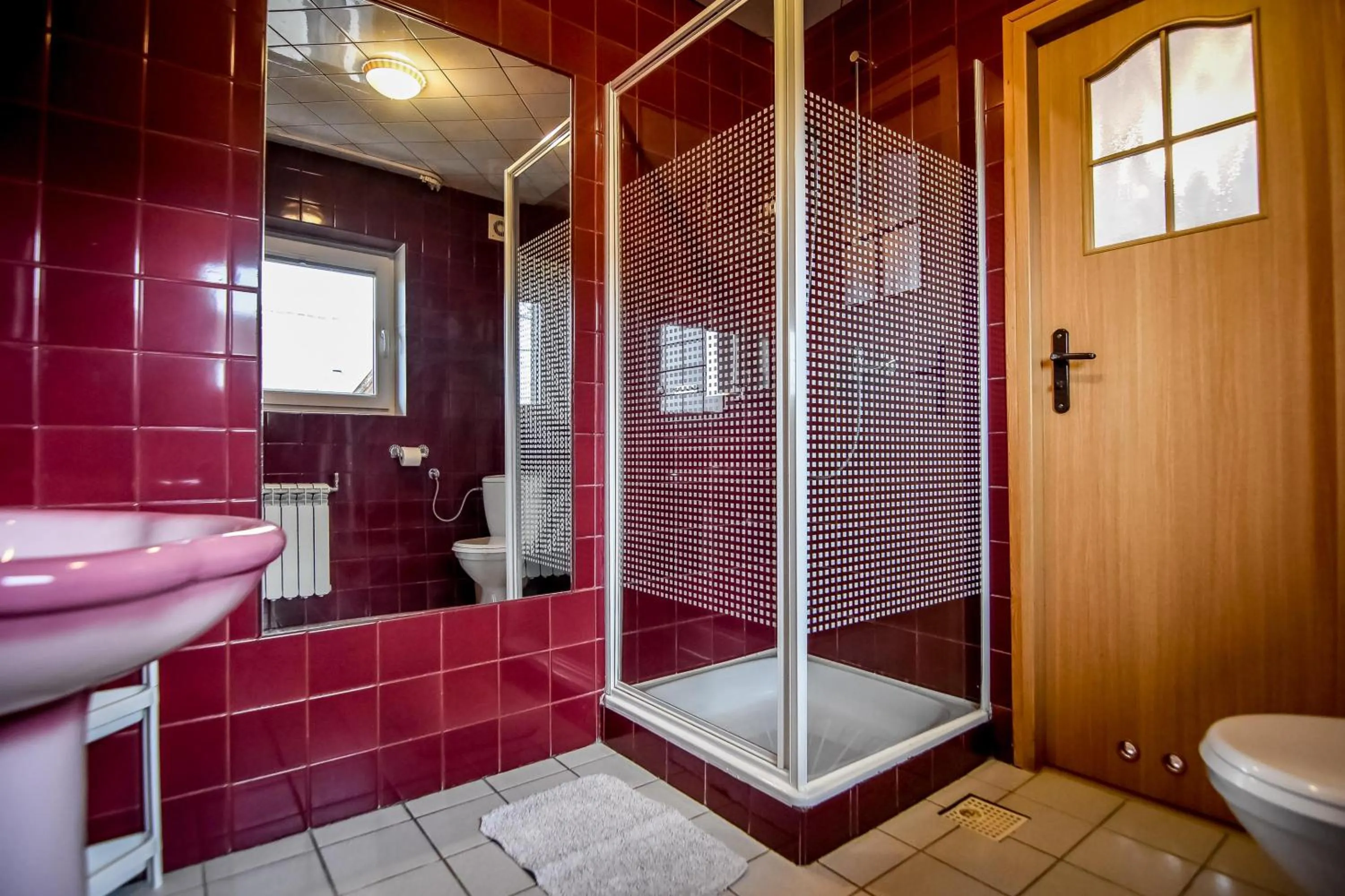 Shower in Willa Modra